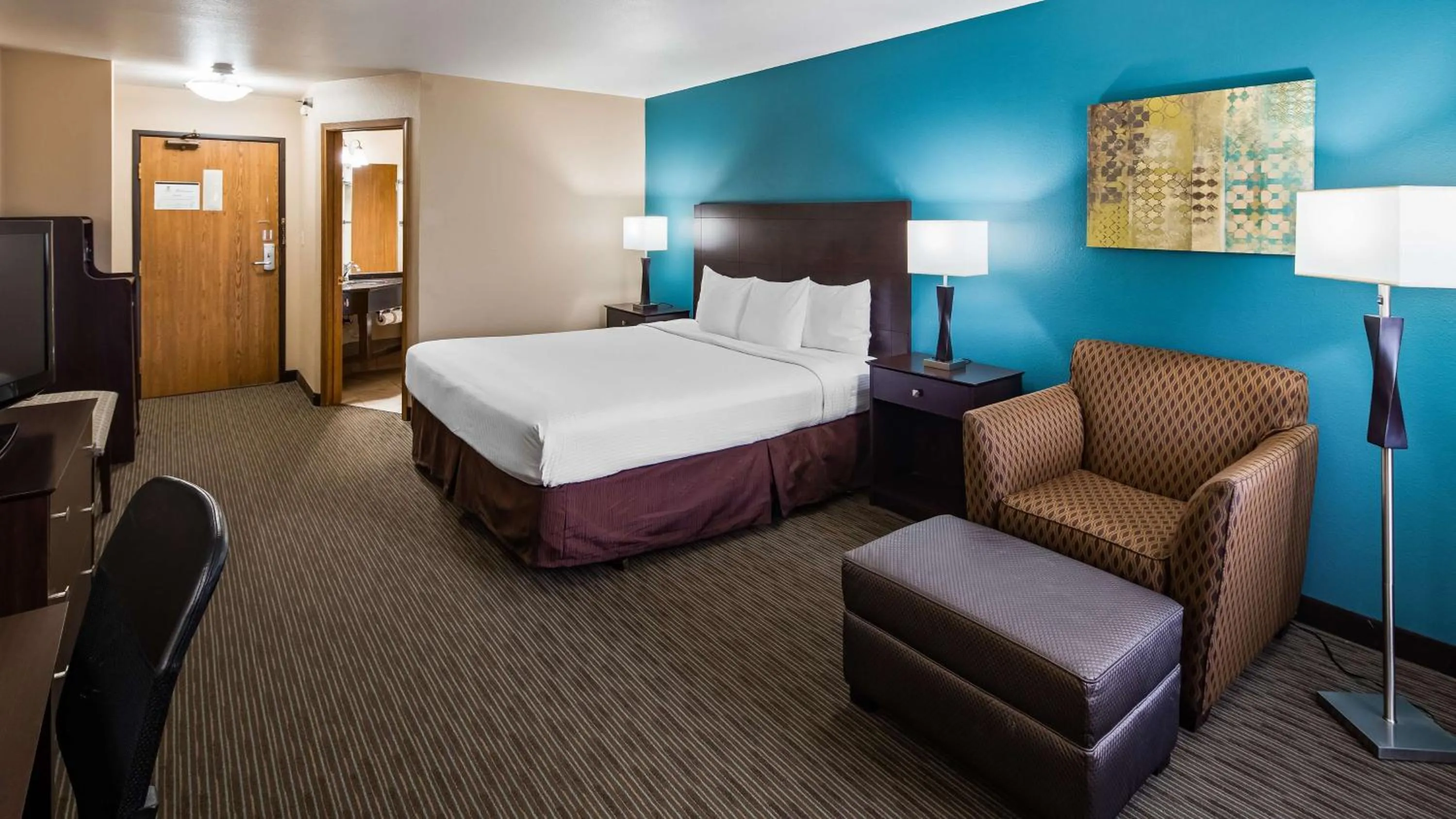 Photo of the whole room, Bed in Best Western Galena Inn & Suites
