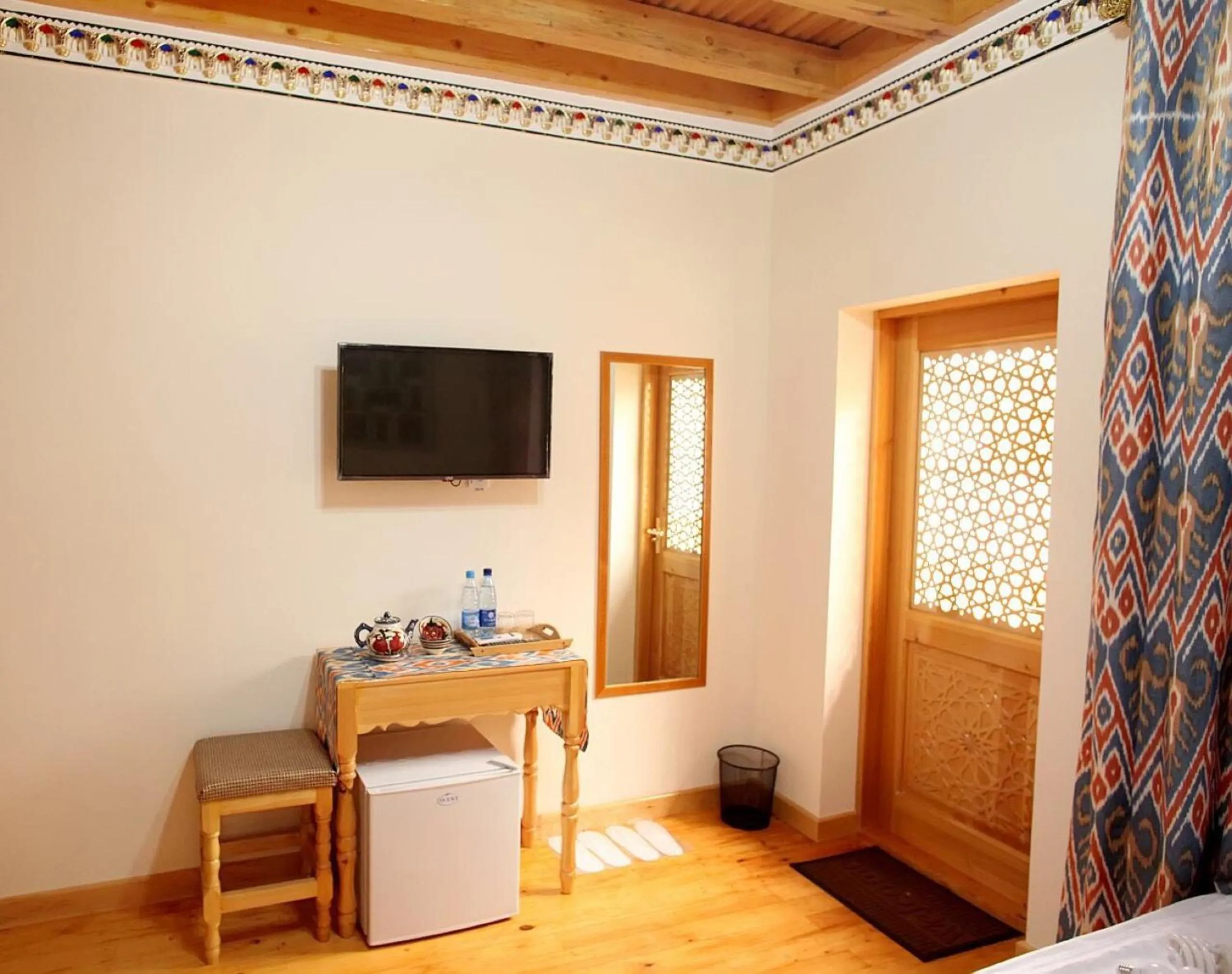 TV and multimedia in Old Bukhara Boutique