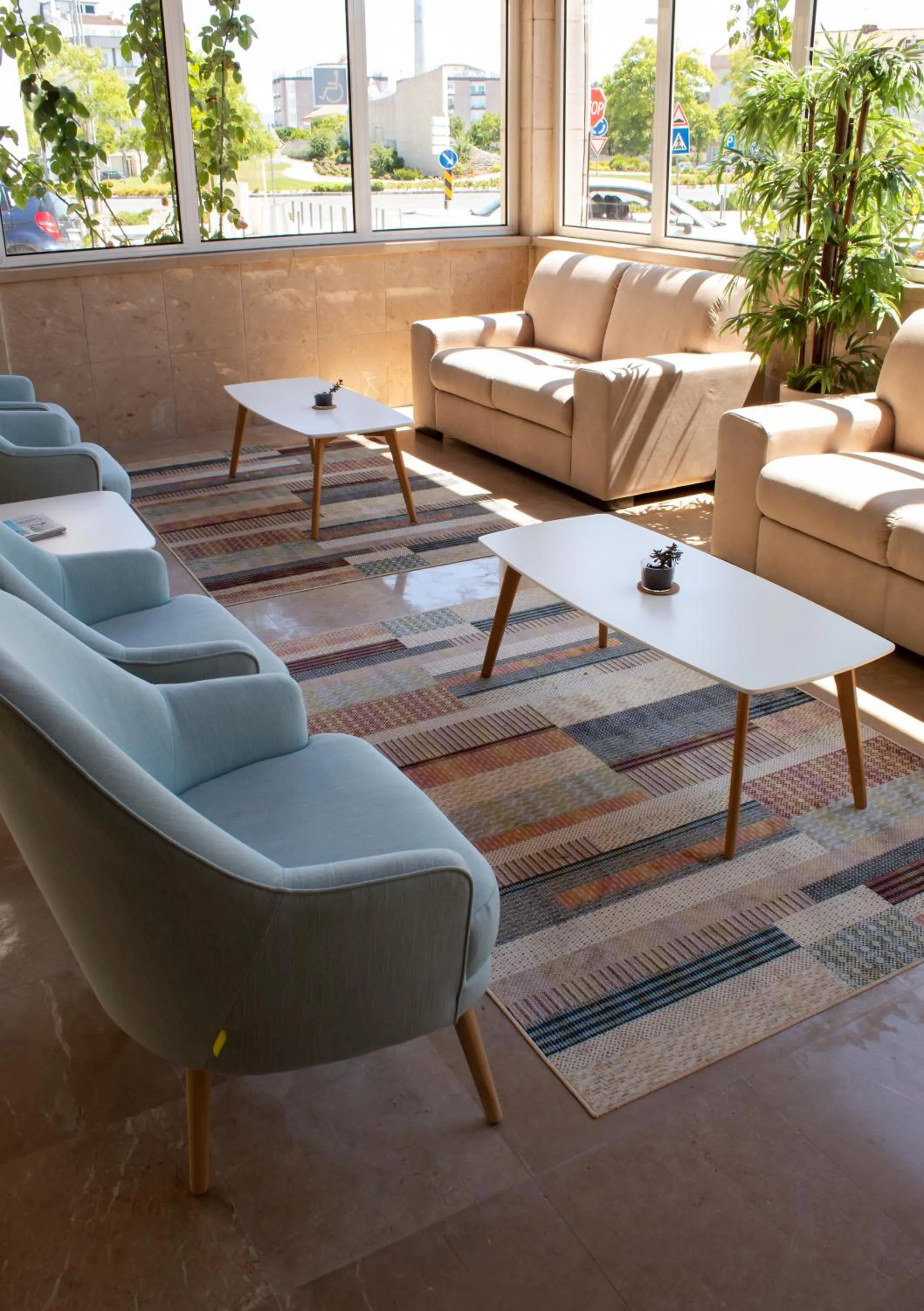 Communal lounge/ TV room in Hotel Santa Cecília