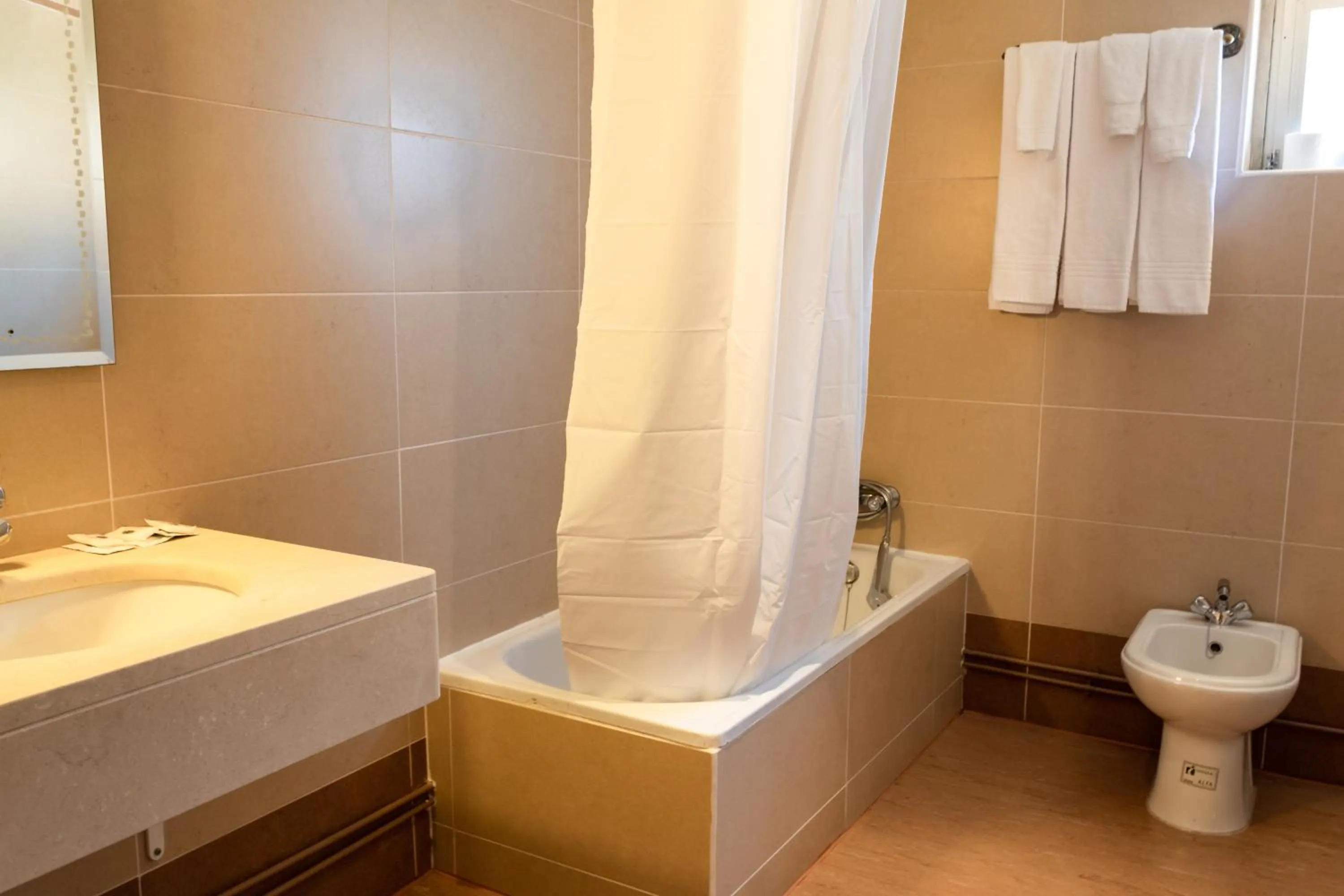 Toilet in Hotel Santa Cecília