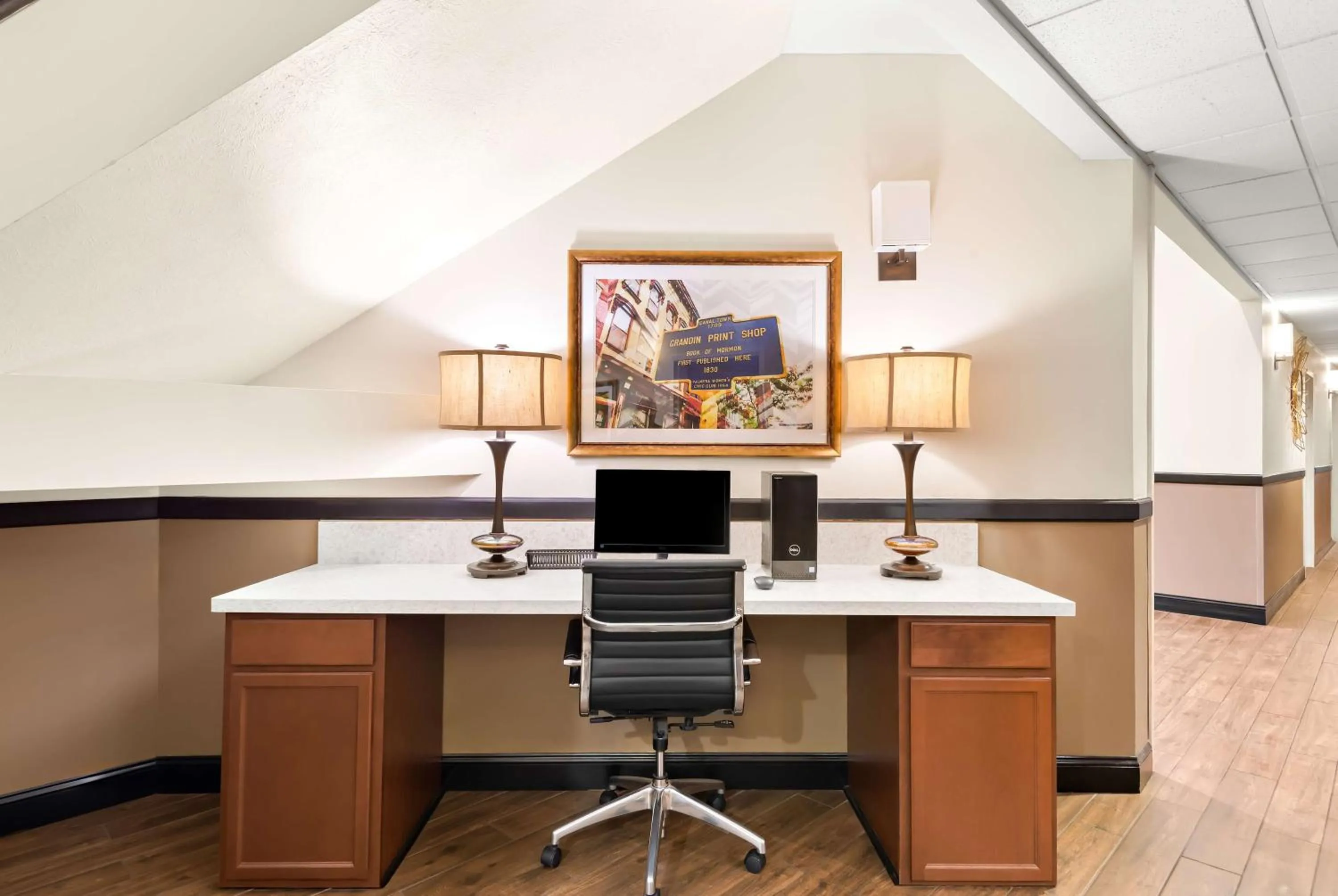 Business facilities in Best Western Palmyra Inn & Suites