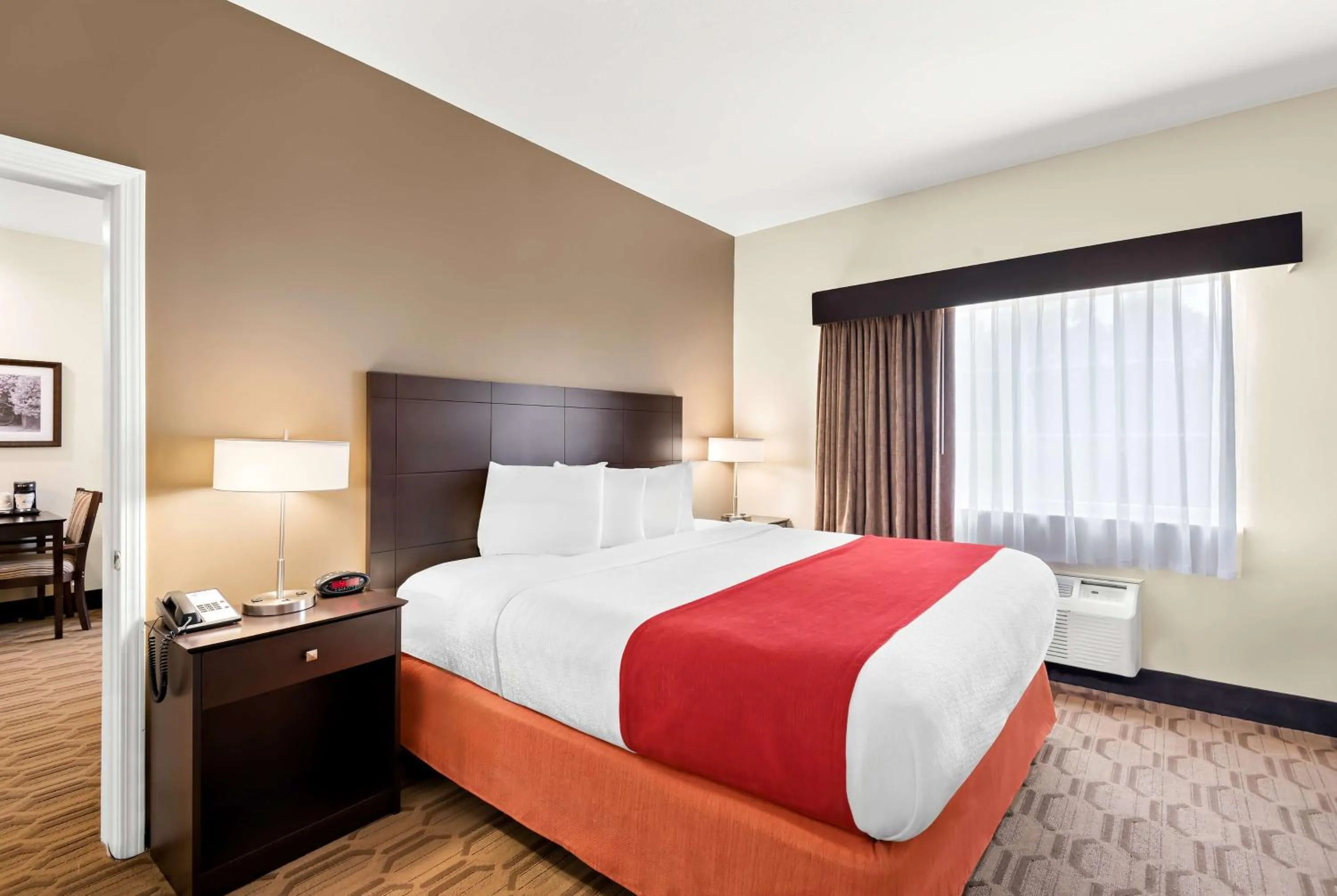 Bedroom, Bed in Best Western Palmyra Inn & Suites