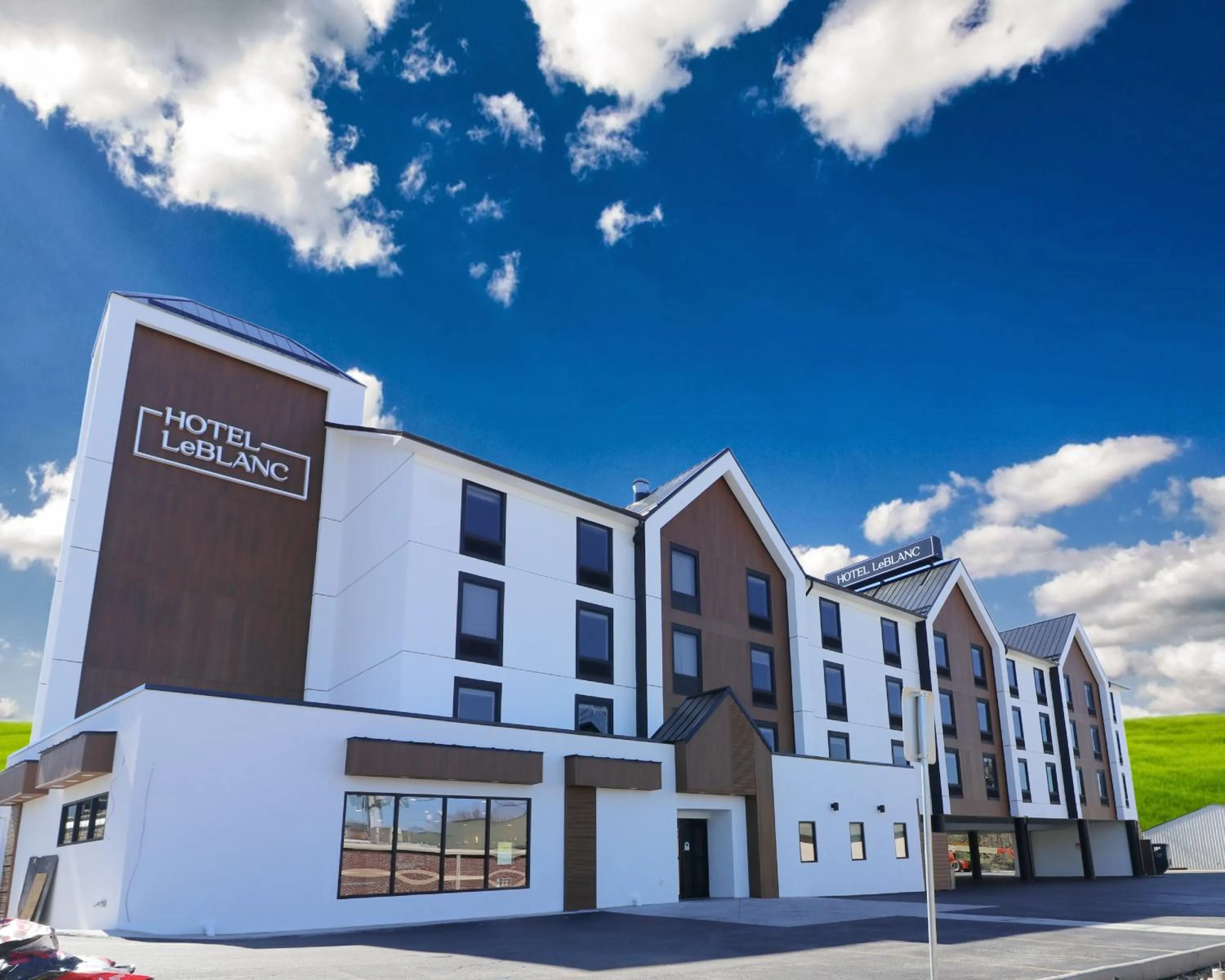 Property building in Garner Hotel Pigeon Forge Downtown by IHG