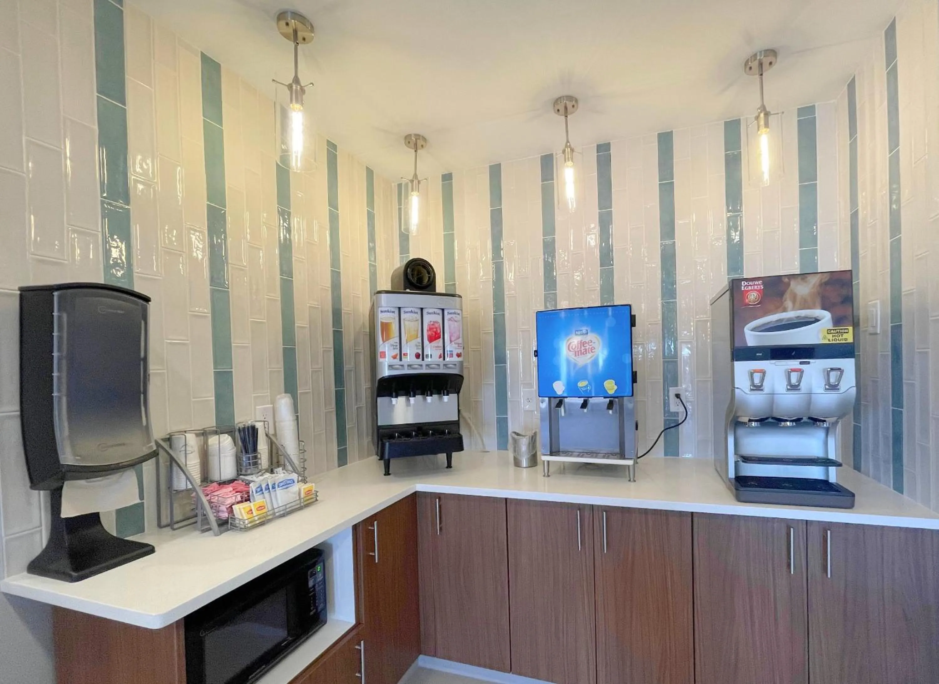 Coffee/tea facilities in Garner Hotel Pigeon Forge Downtown by IHG