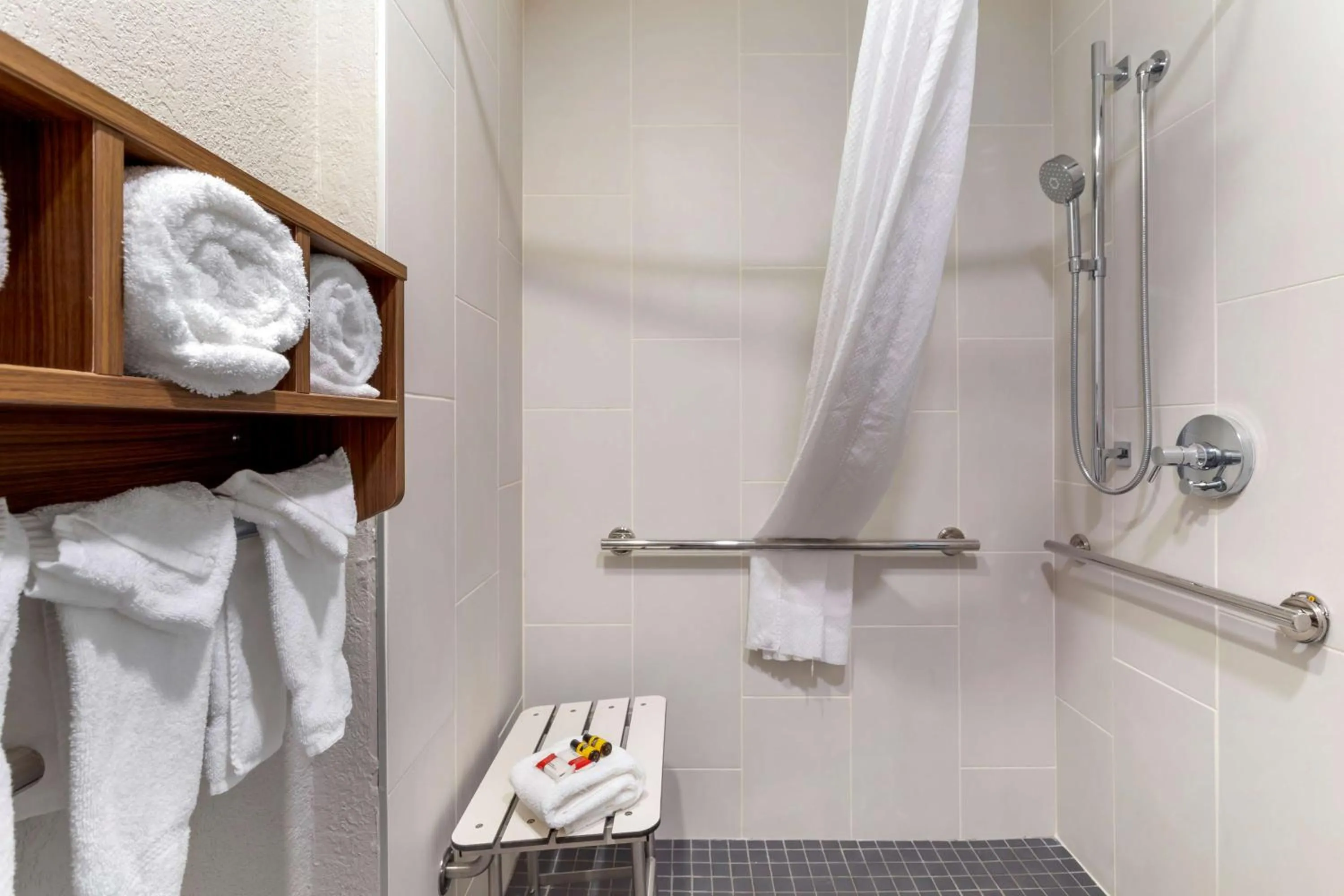 Bathroom in Garner Hotel Pigeon Forge Downtown by IHG