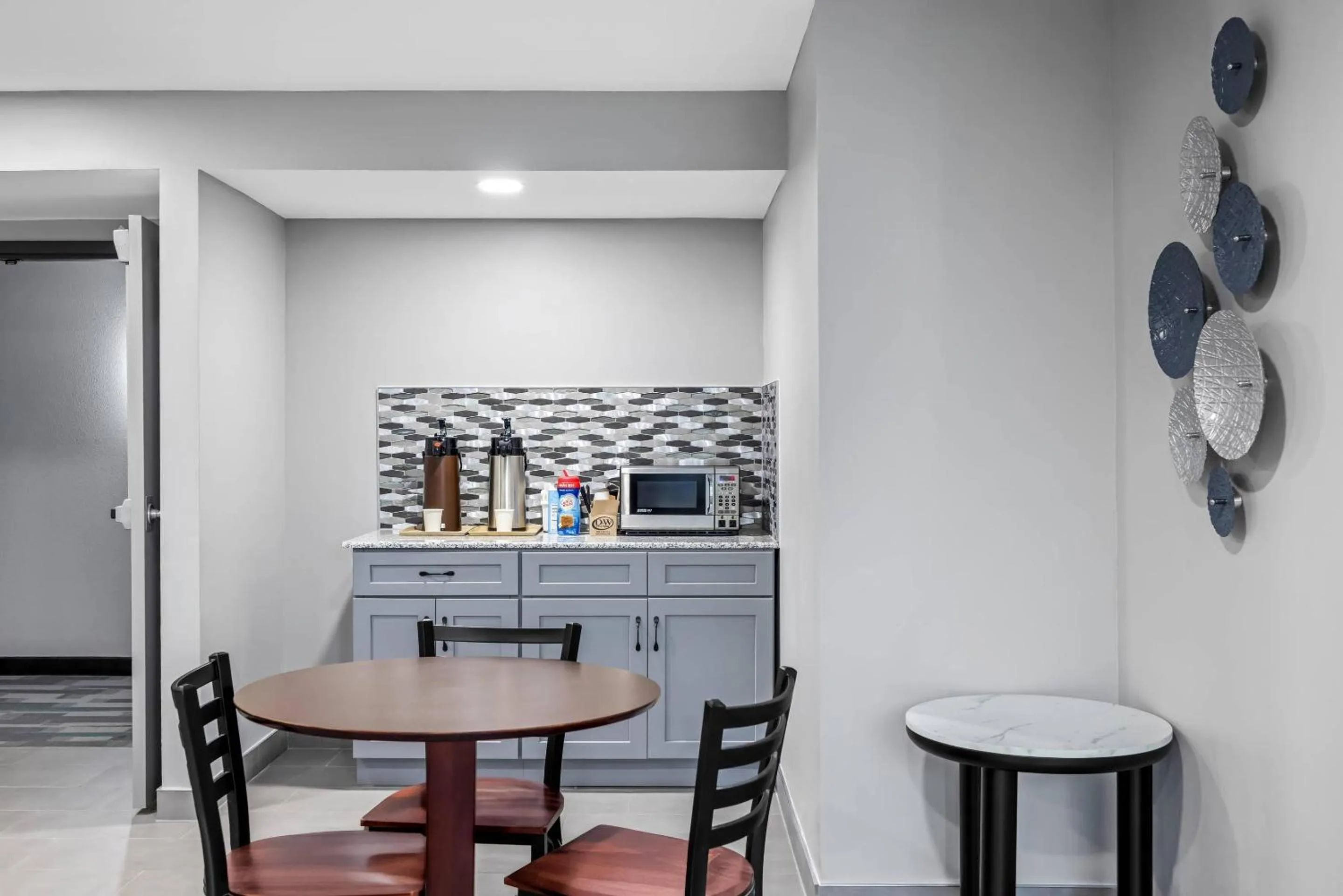 Breakfast in Rodeway Inn