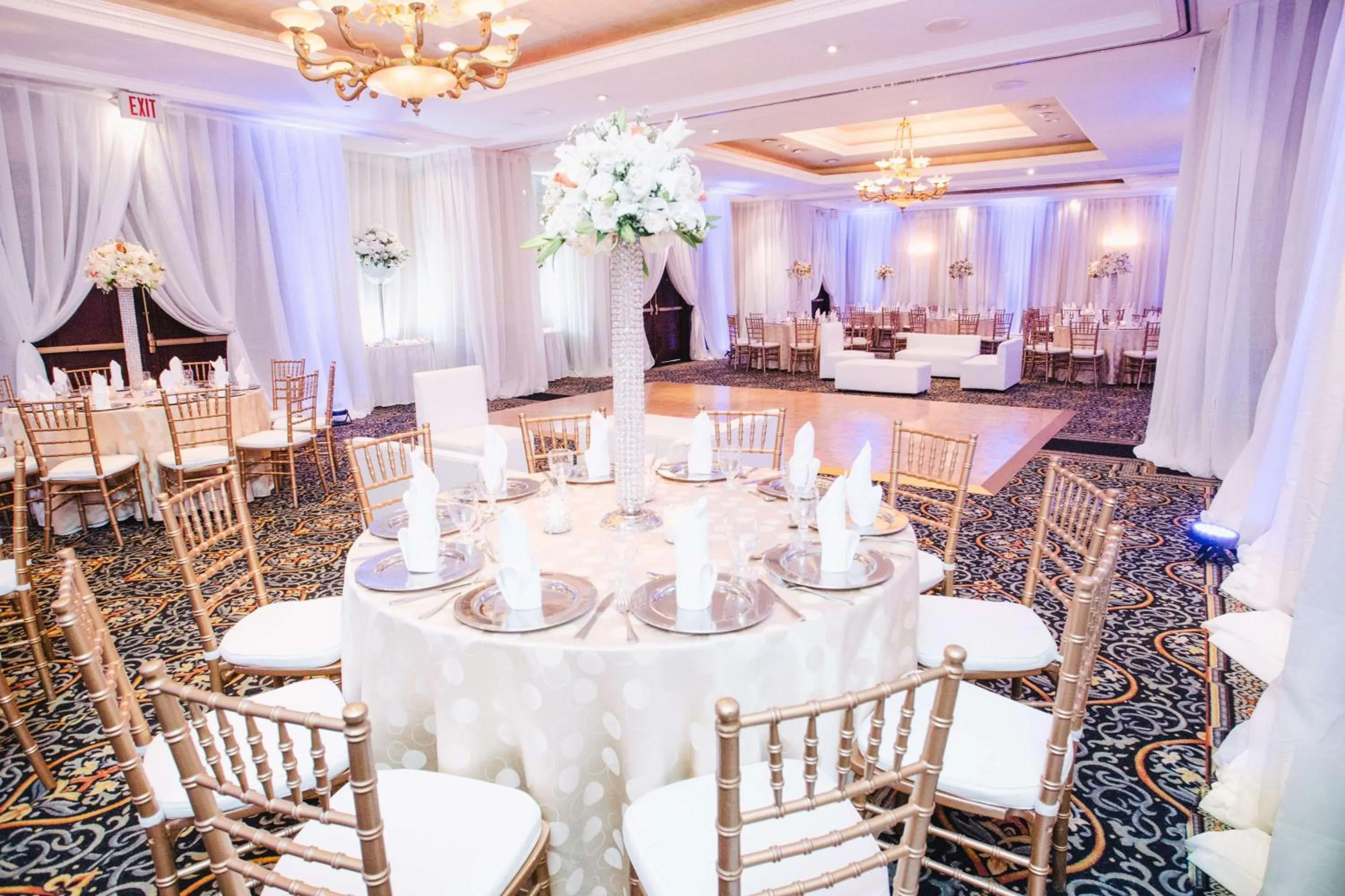 Dining area in Hilton Princess Managua