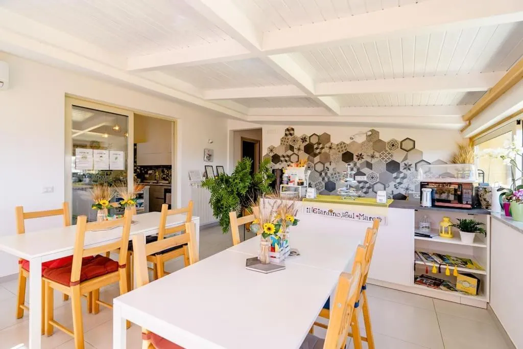 B & B Il Giardino sul Mare