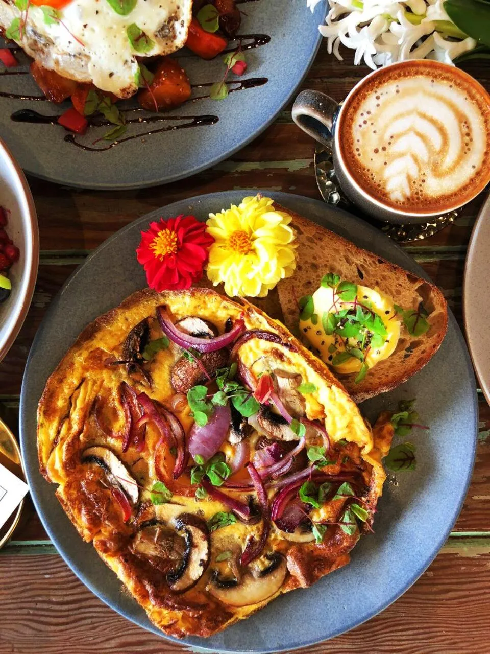 Restaurant/places to eat in Veriu Central