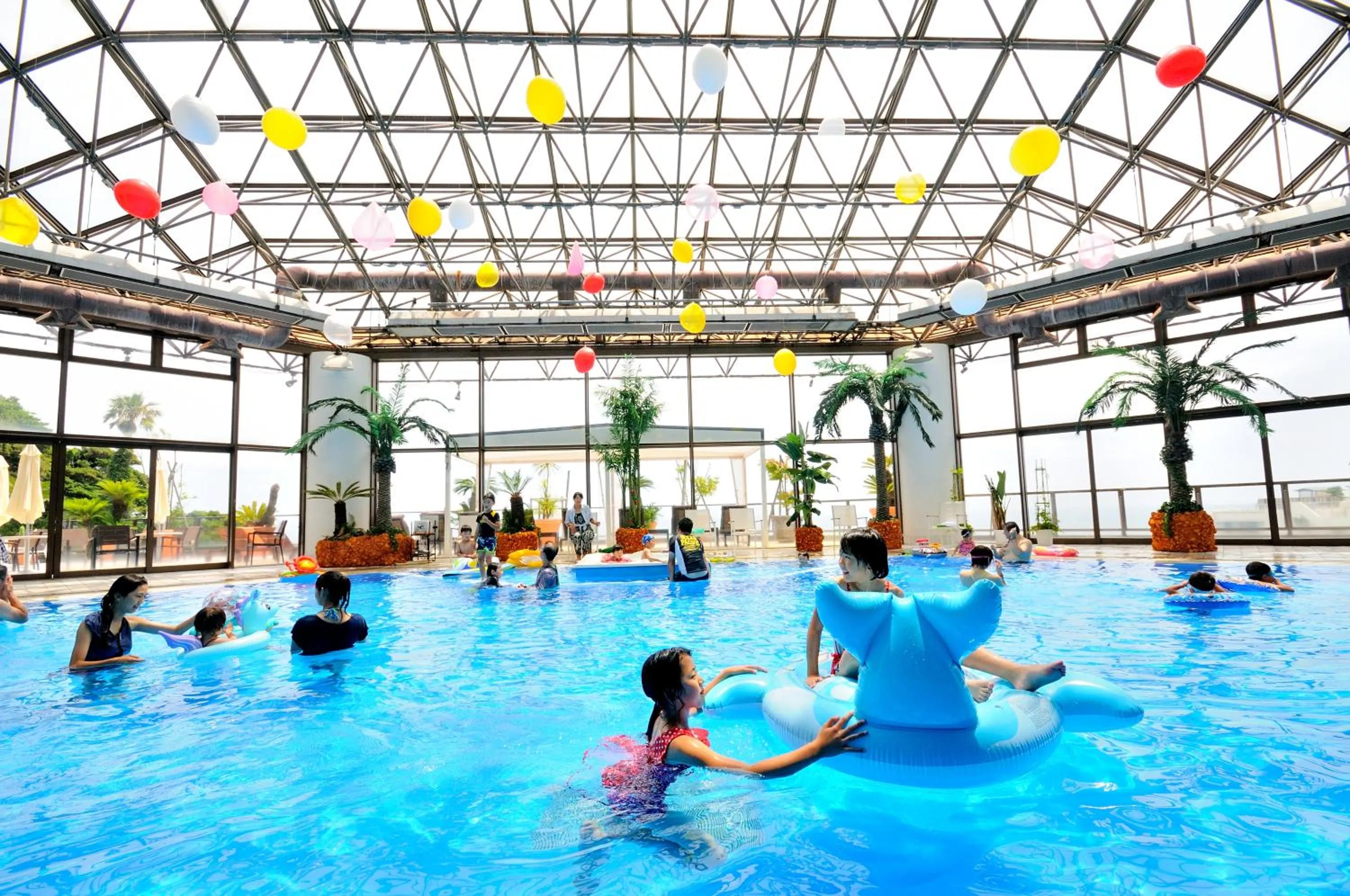 Swimming pool in Hotel Katara Resort & Spa