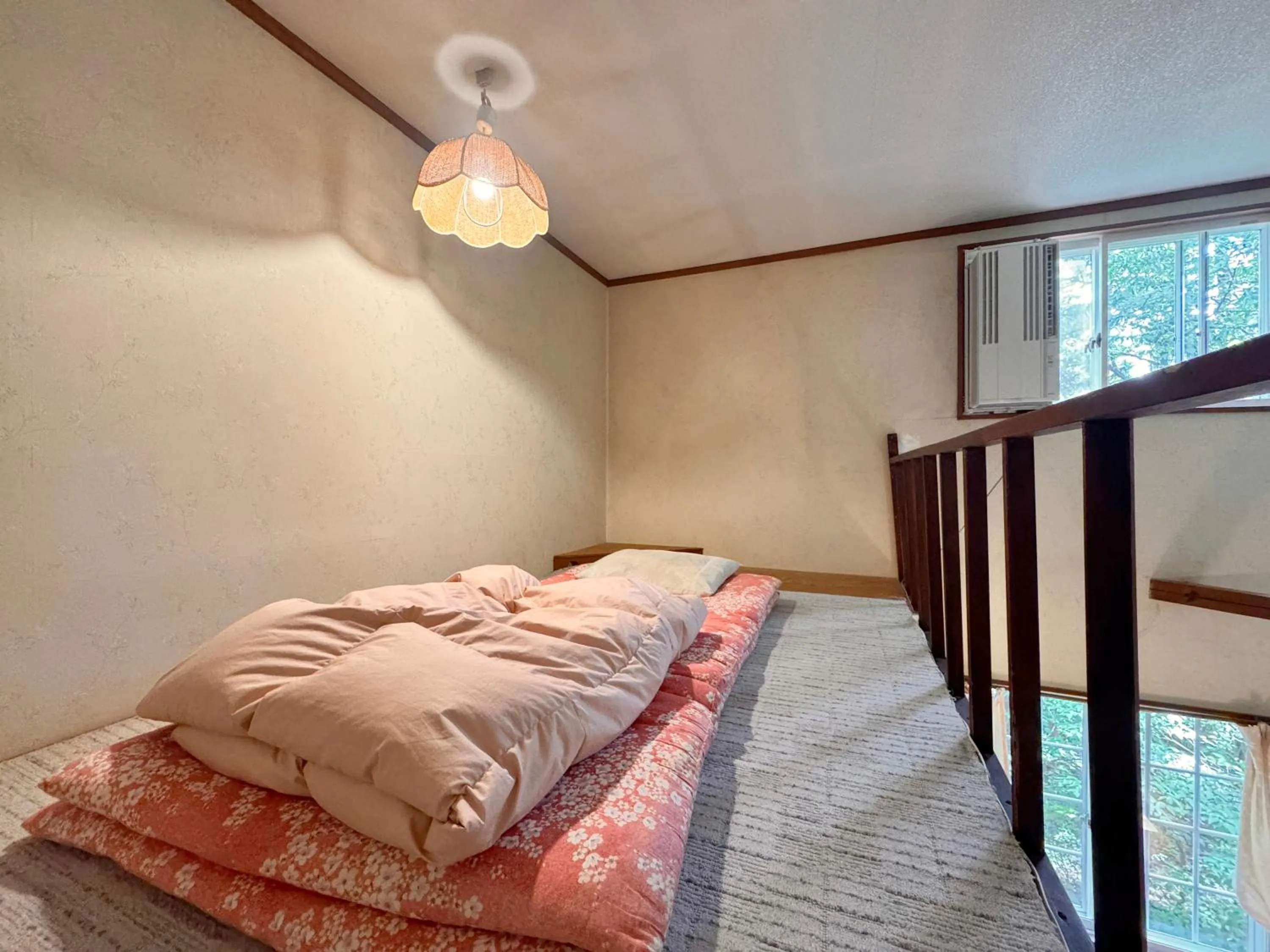 Photo of the whole room, Bed in Rantanrirun ランタンリルン