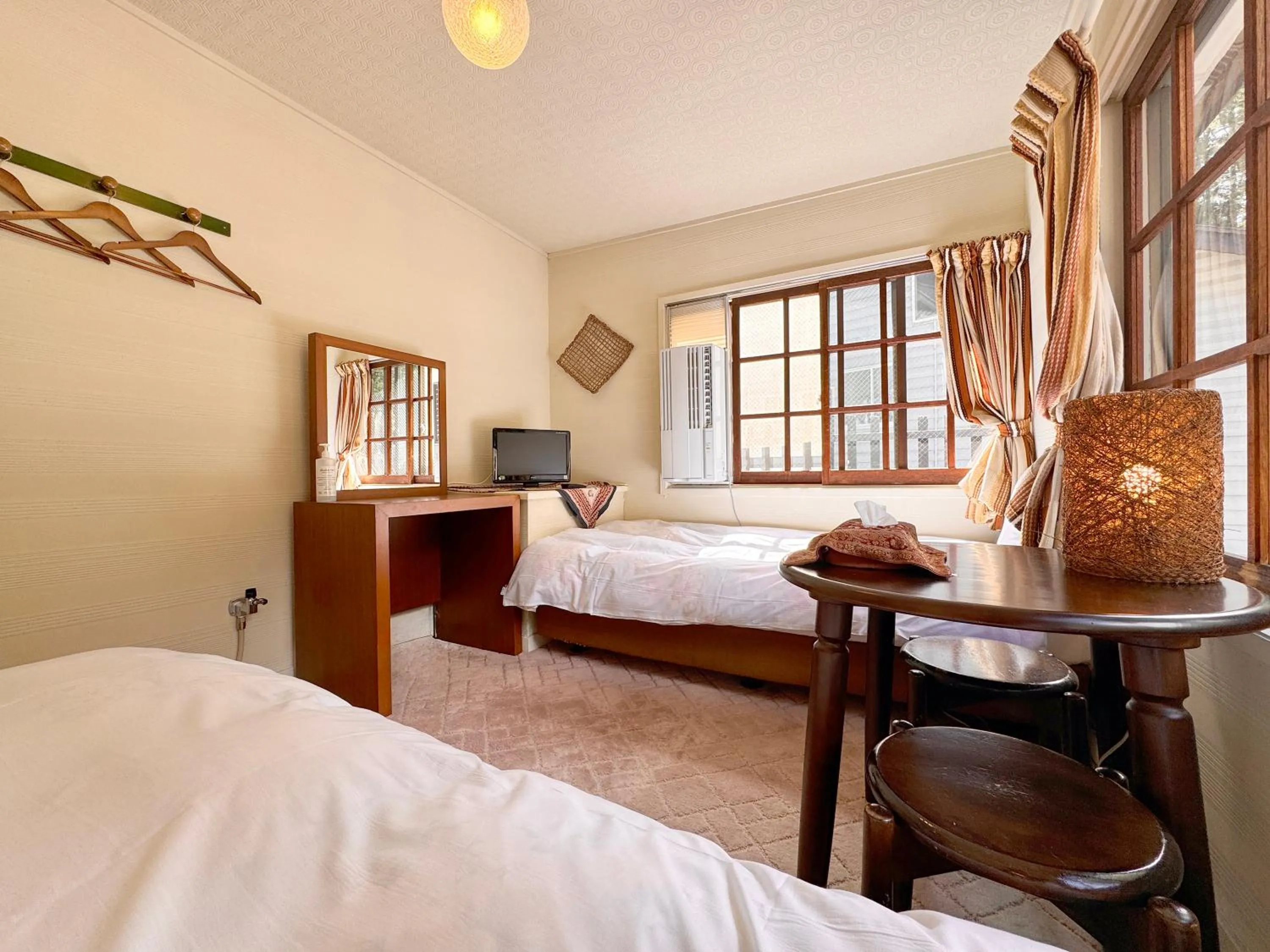 Photo of the whole room, Bed in Rantanrirun ランタンリルン