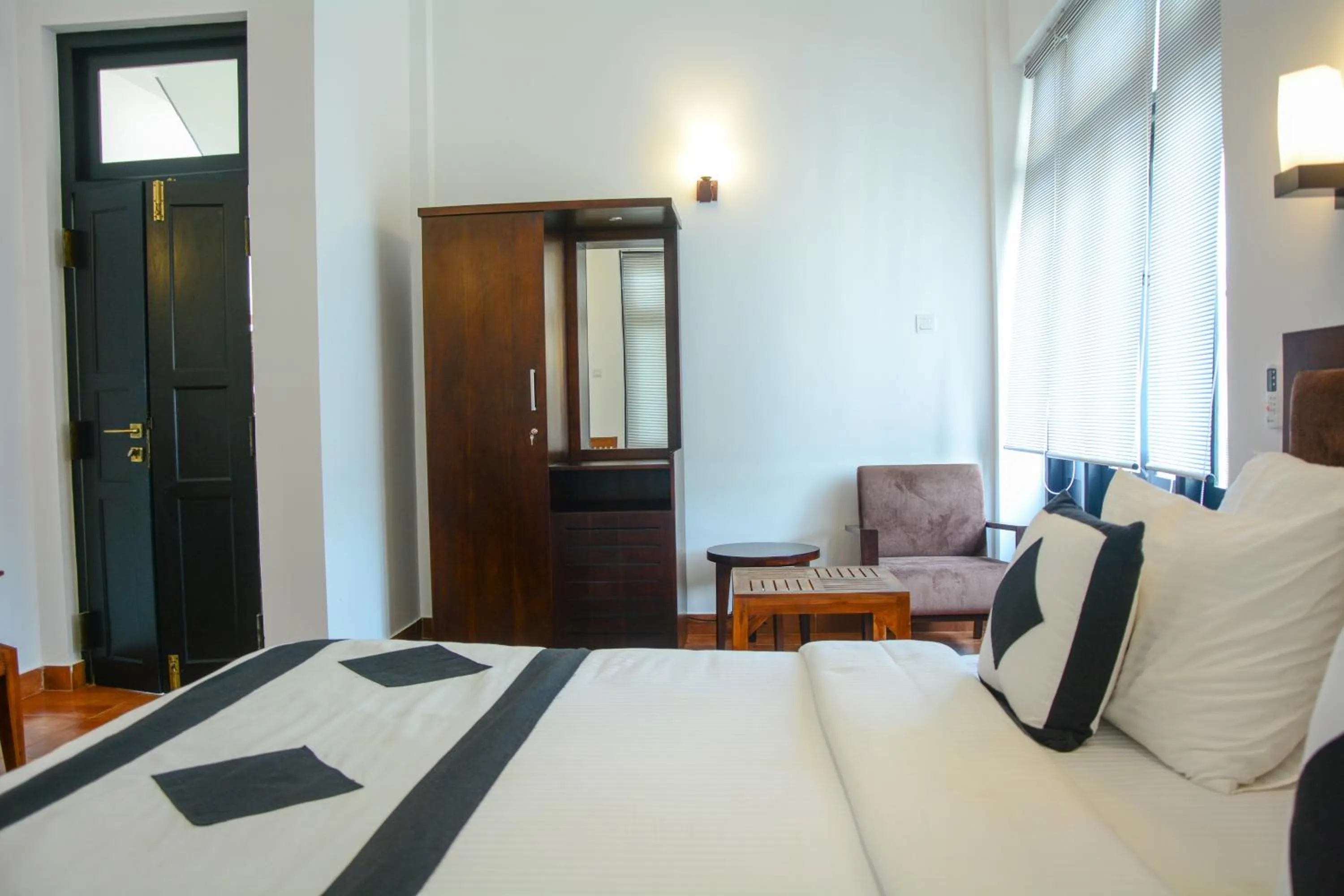 Bed in Villa Tissa Beach Resort