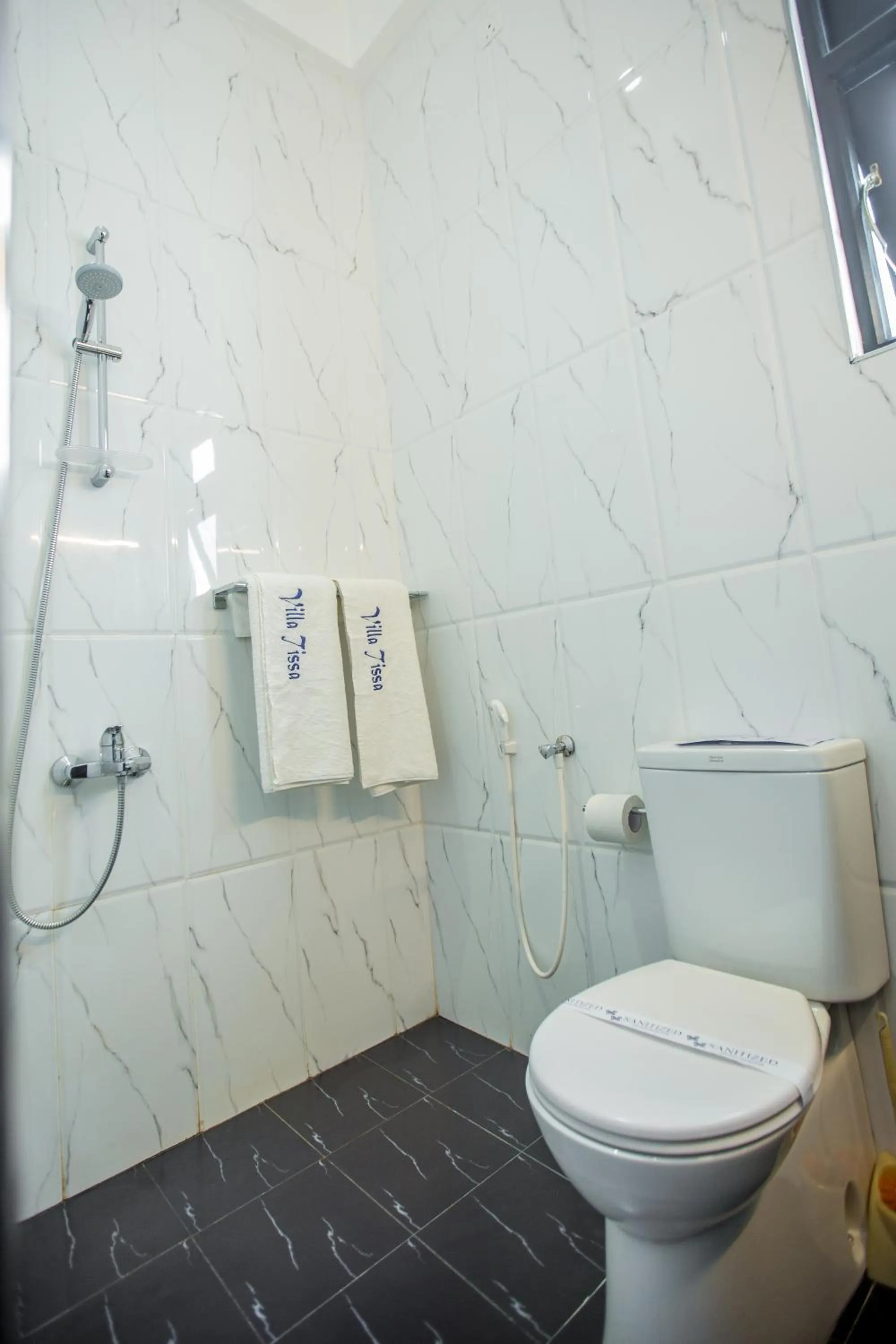 Shower in Villa Tissa Beach Resort