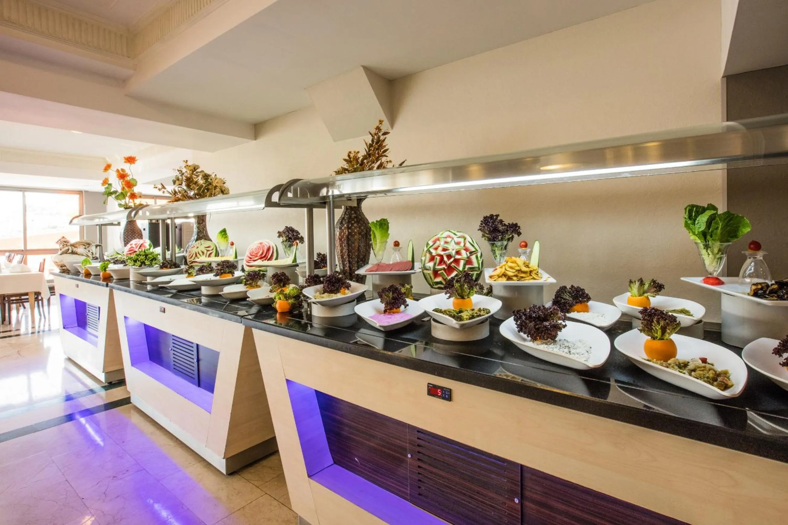 Buffet breakfast in Palmin Hotel