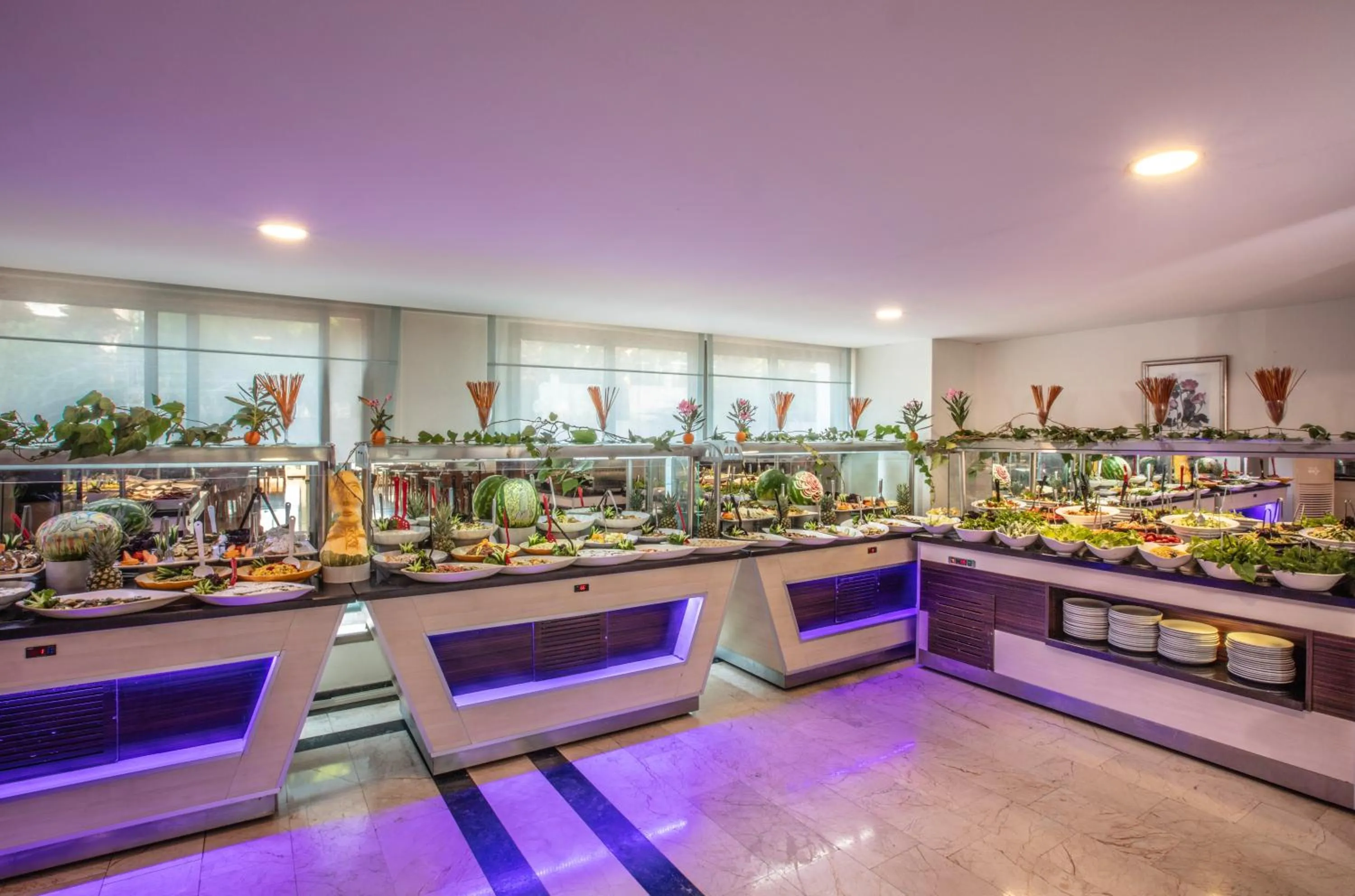 Food and drinks in Palmin Hotel