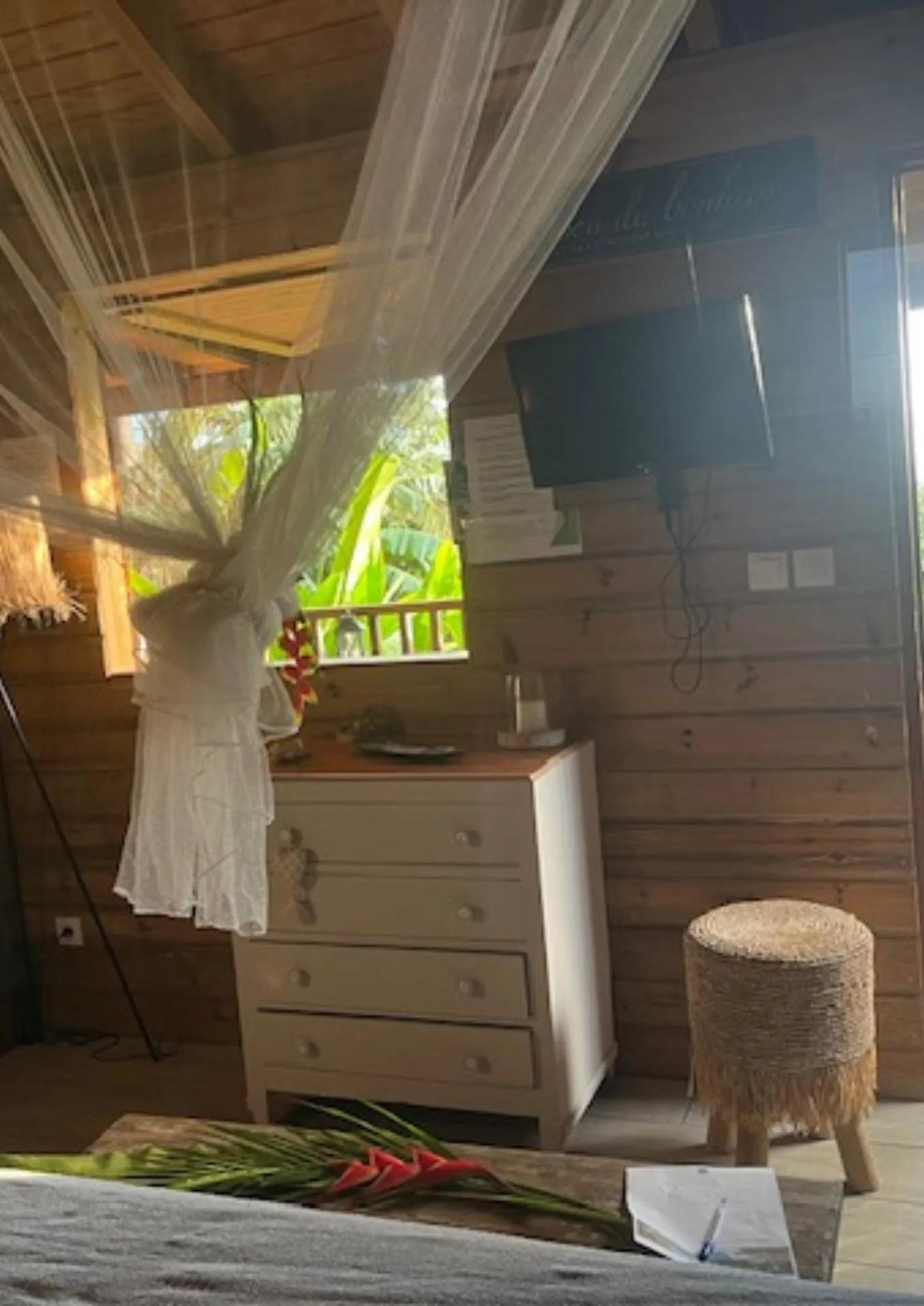 Bedroom in BUNGALOW La Tortue Bleue