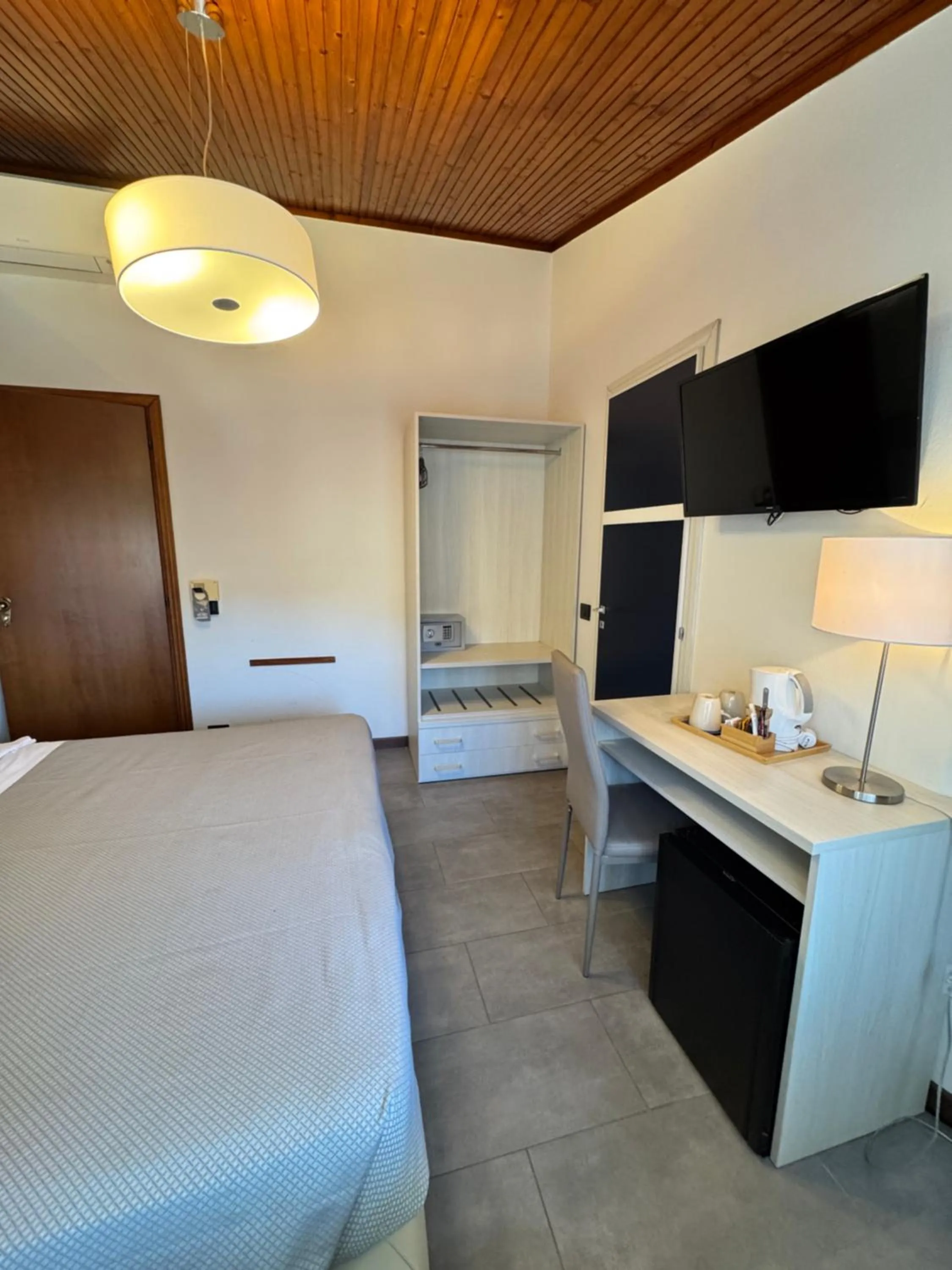 Photo of the whole room, Bed in Hotel Venezia