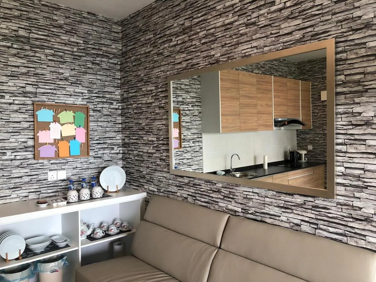 Buff Evo Soho Bangi Sentral with NETFLIX & WiFi