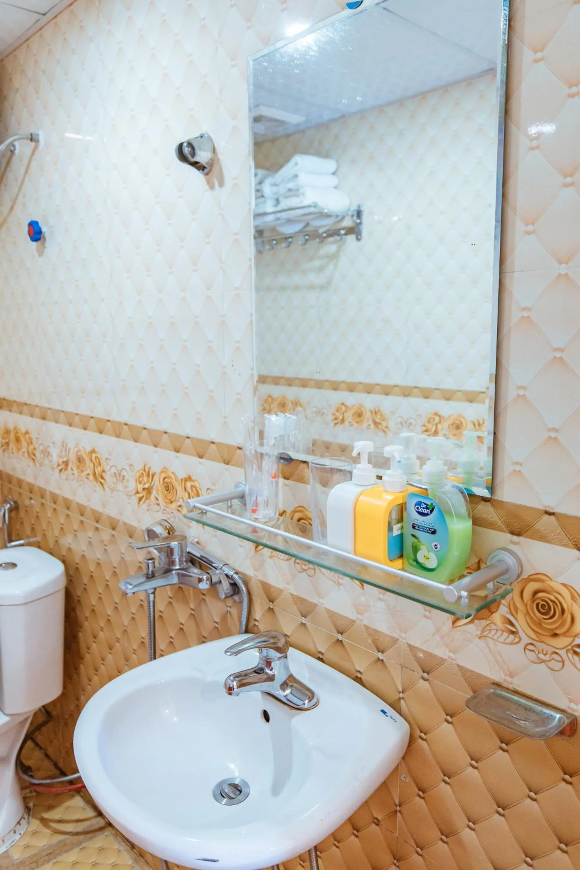 Shower in Lustig Hostel