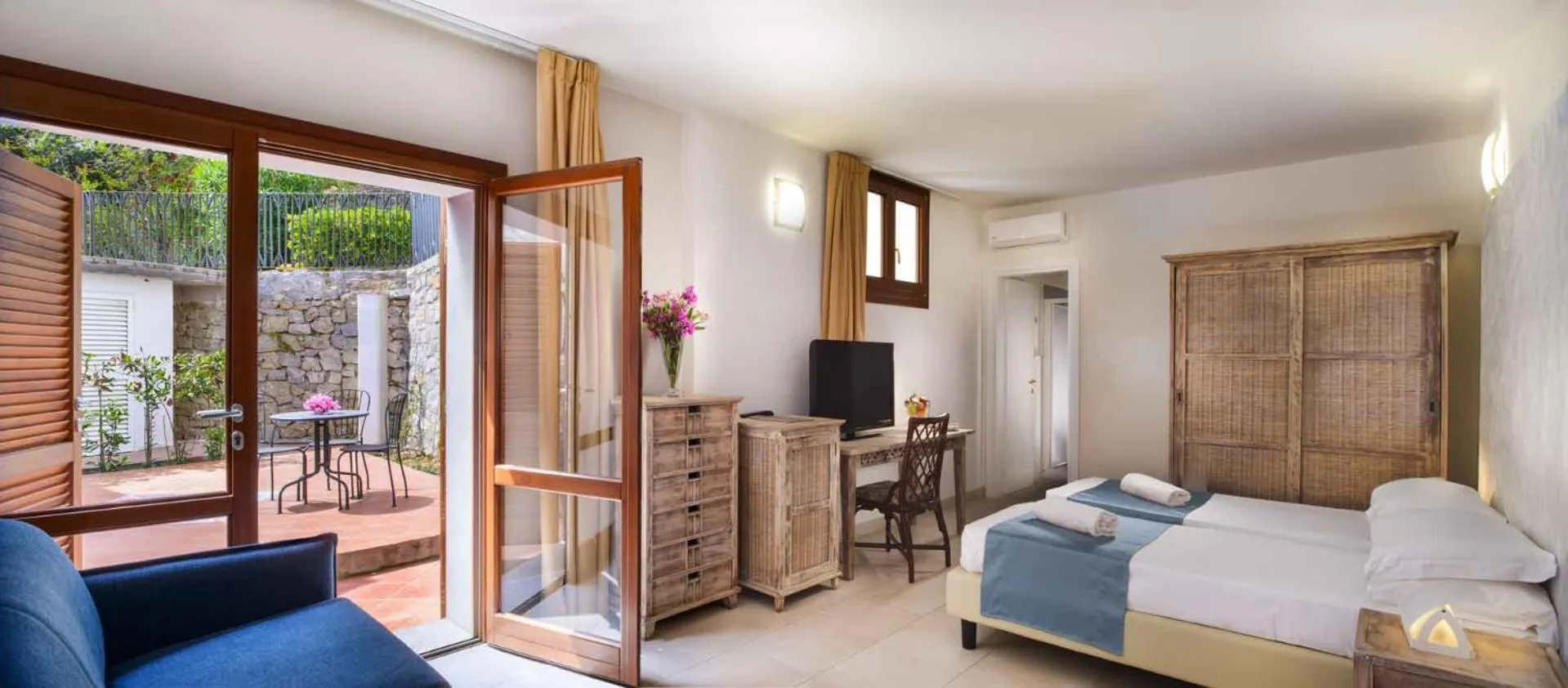 Economy Quadruple Room in Hotel Baia Imperiale