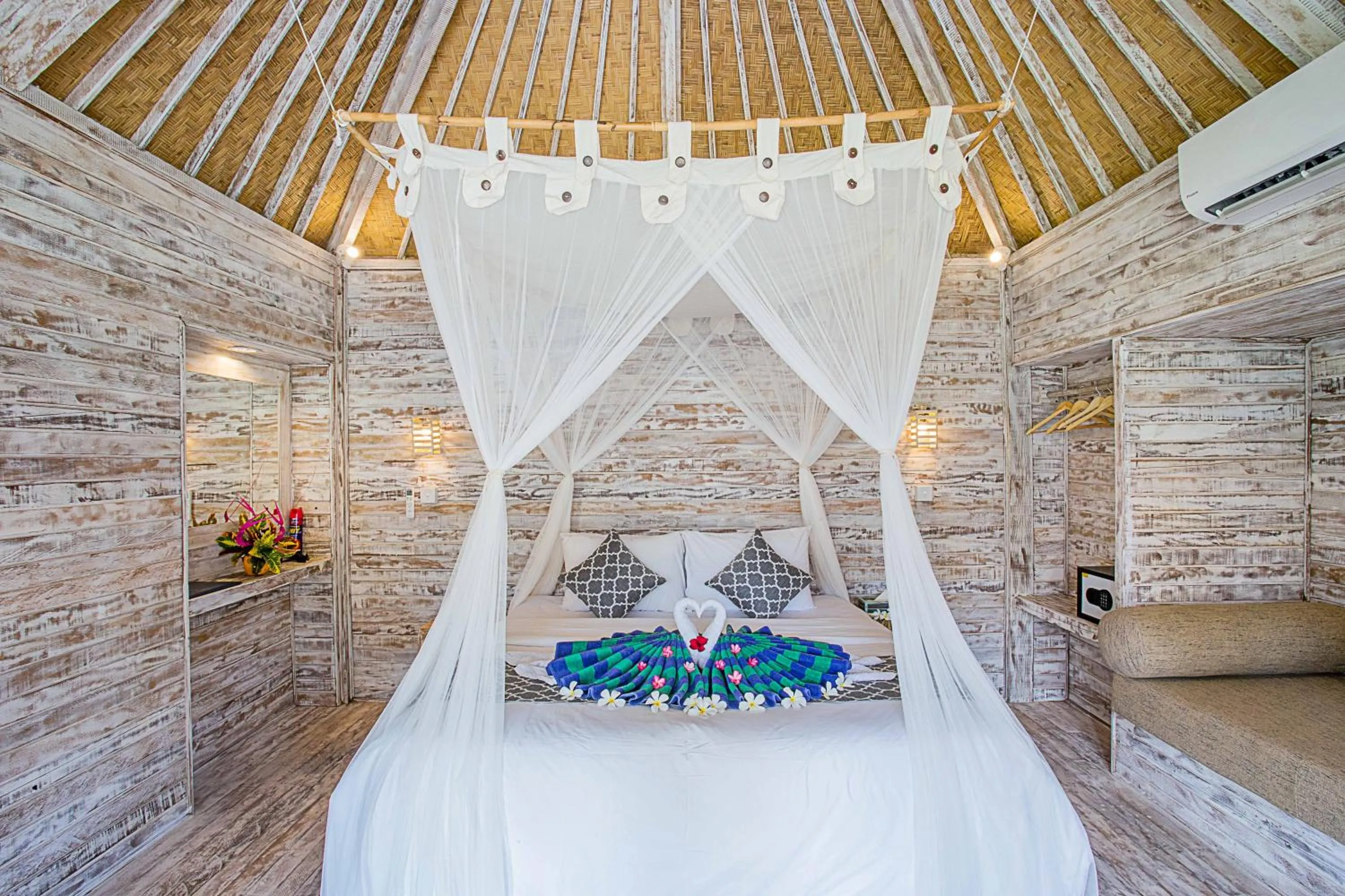 Bed in D'Coin Lembongan