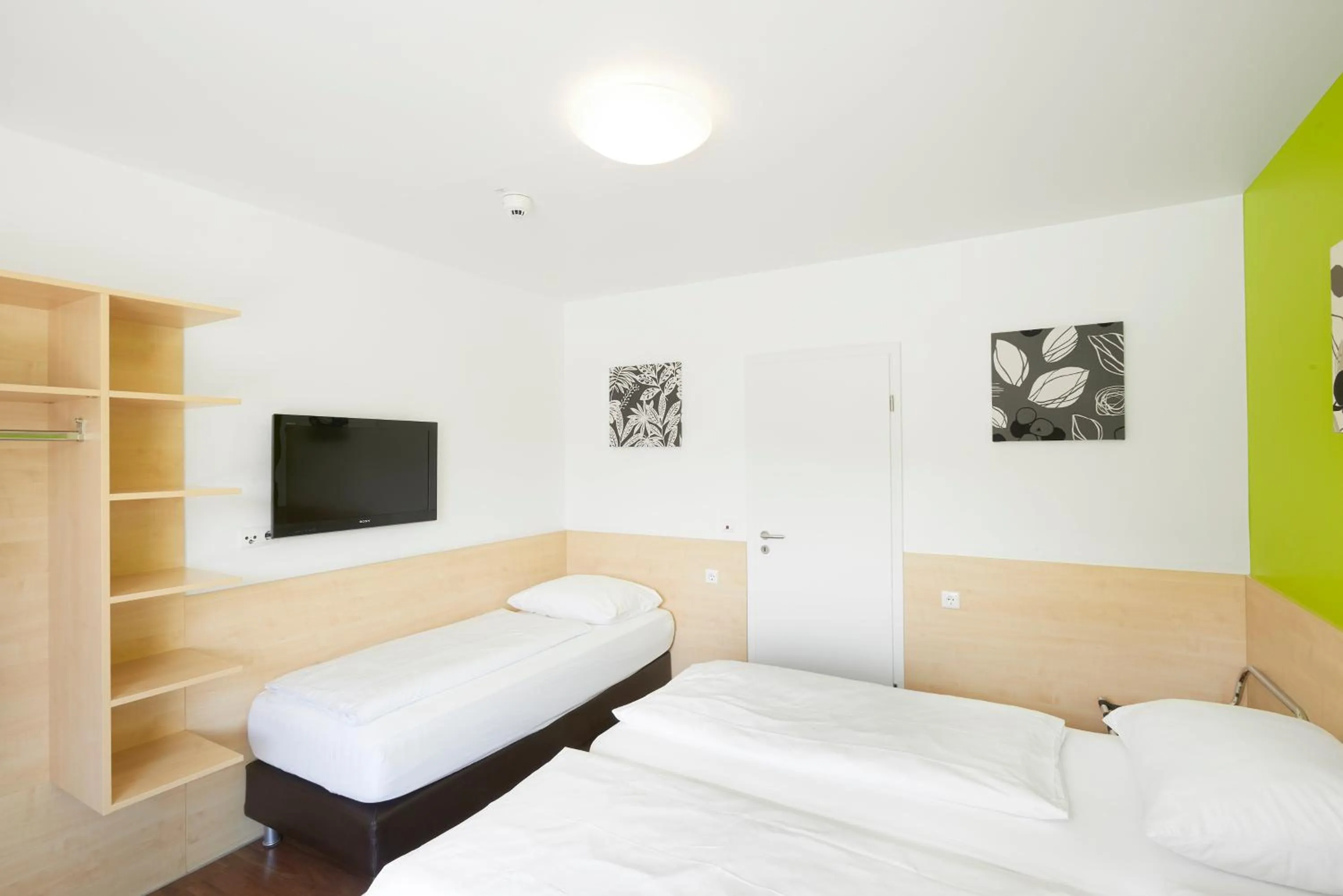 Photo of the whole room, Bed in City Motel Soest