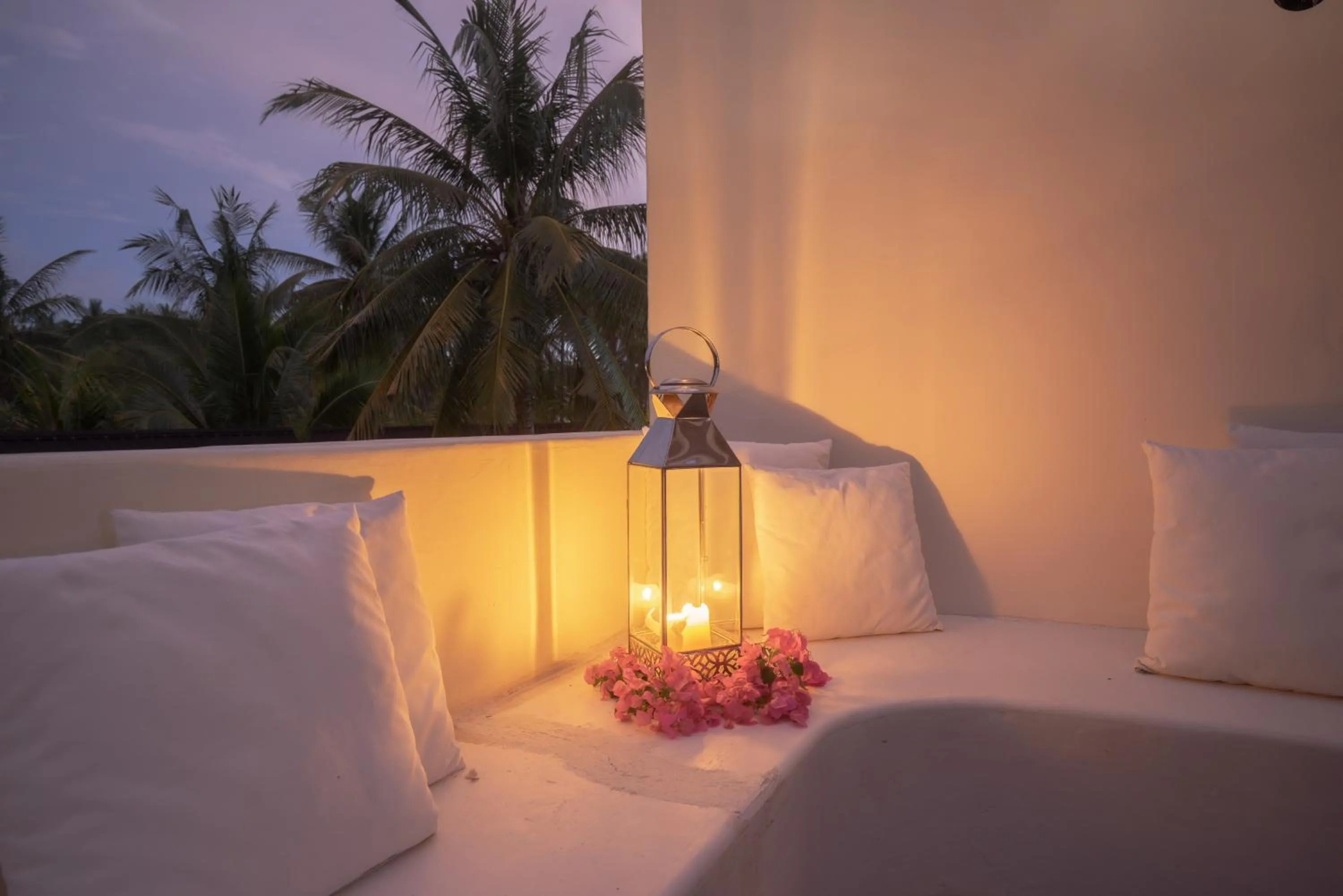 Bed in Cabana - Boutique Beachfront Accommodation