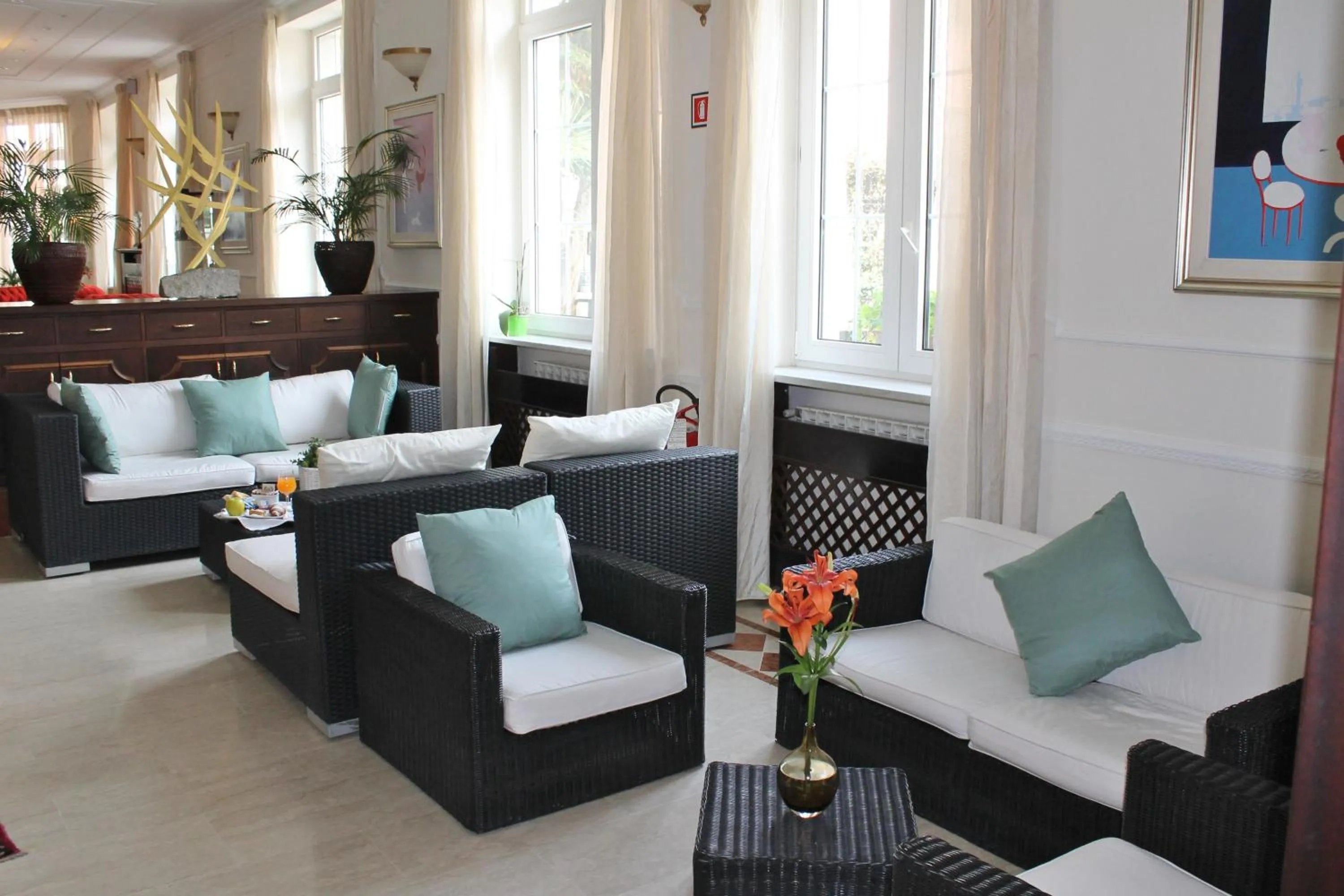 Communal lounge/ TV room in Hotel Riviera Varazze