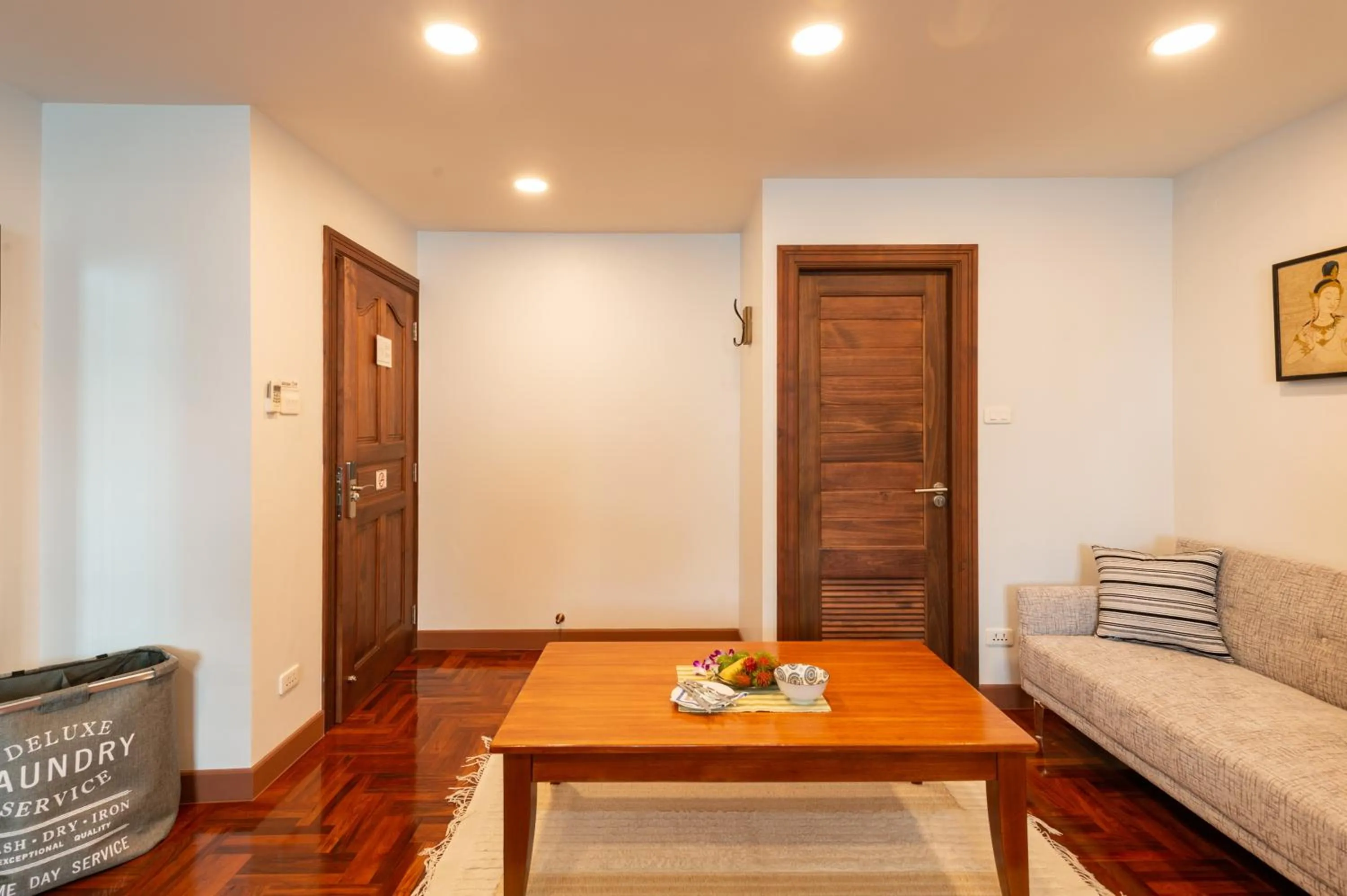 Living room in Maneeya Park Residence