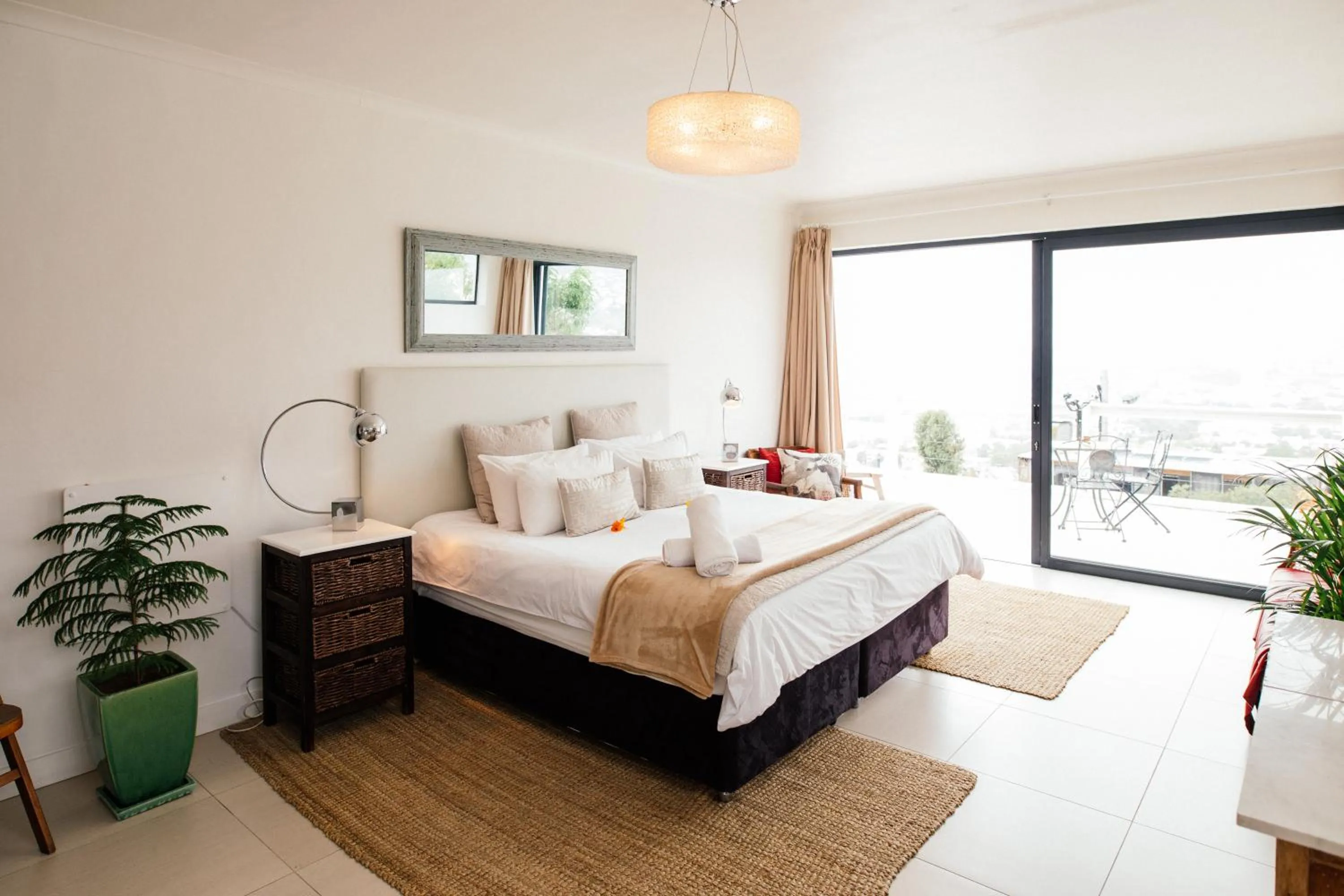 Photo of the whole room, Bed in Radium Hall Guest House