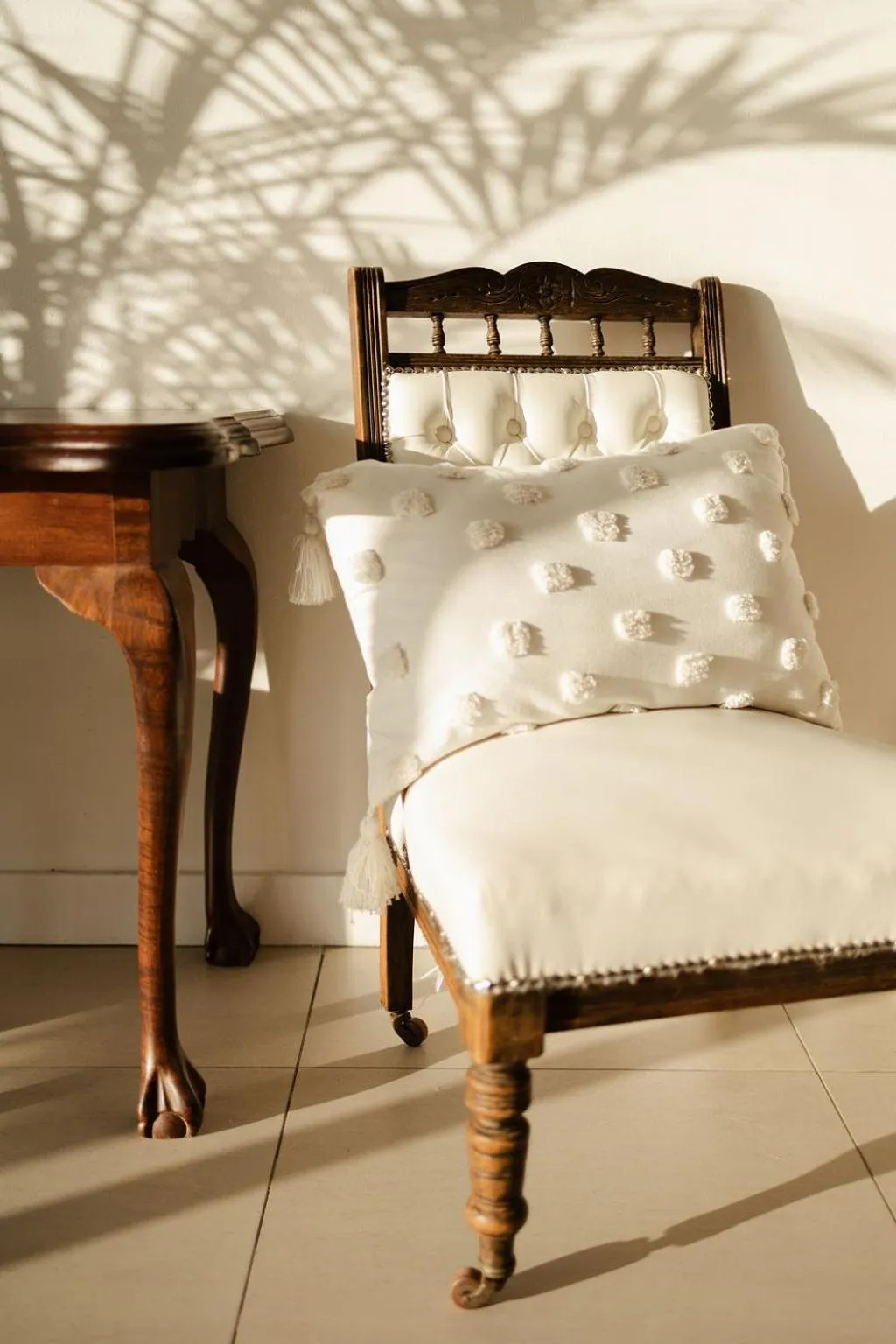 Bed in Radium Hall Guest House