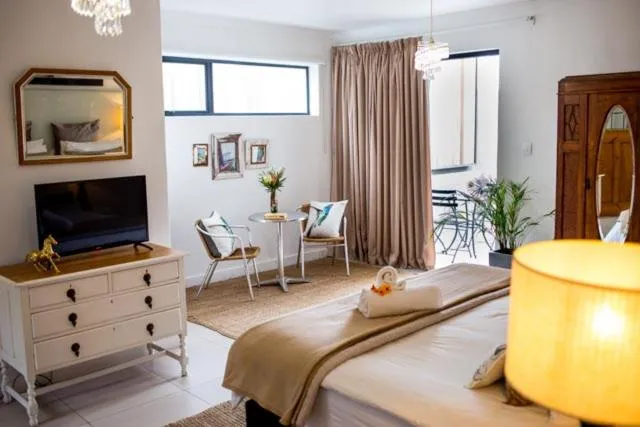 Photo of the whole room, Bed in Radium Hall Guest House