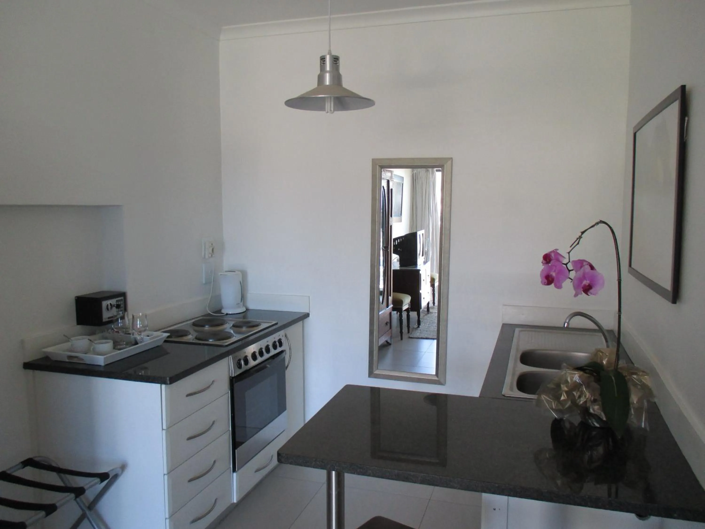 Kitchen or kitchenette in Radium Hall Guest House