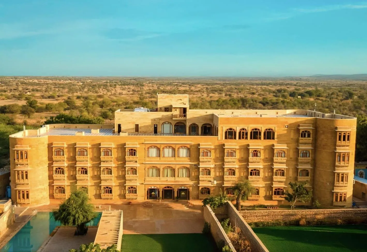 Hotel Golden Haveli