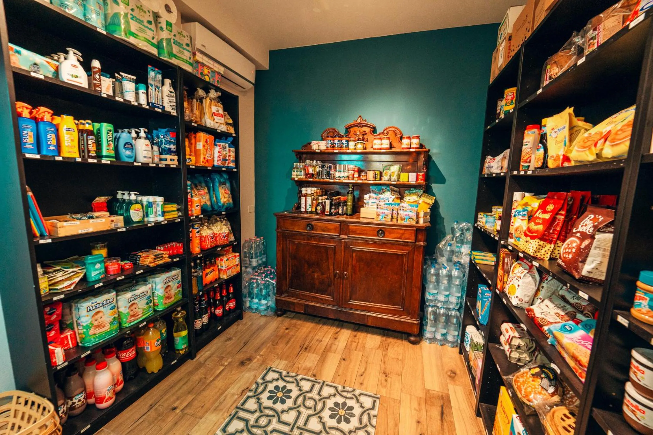 On-site shops in Park Residence Il Gabbiano