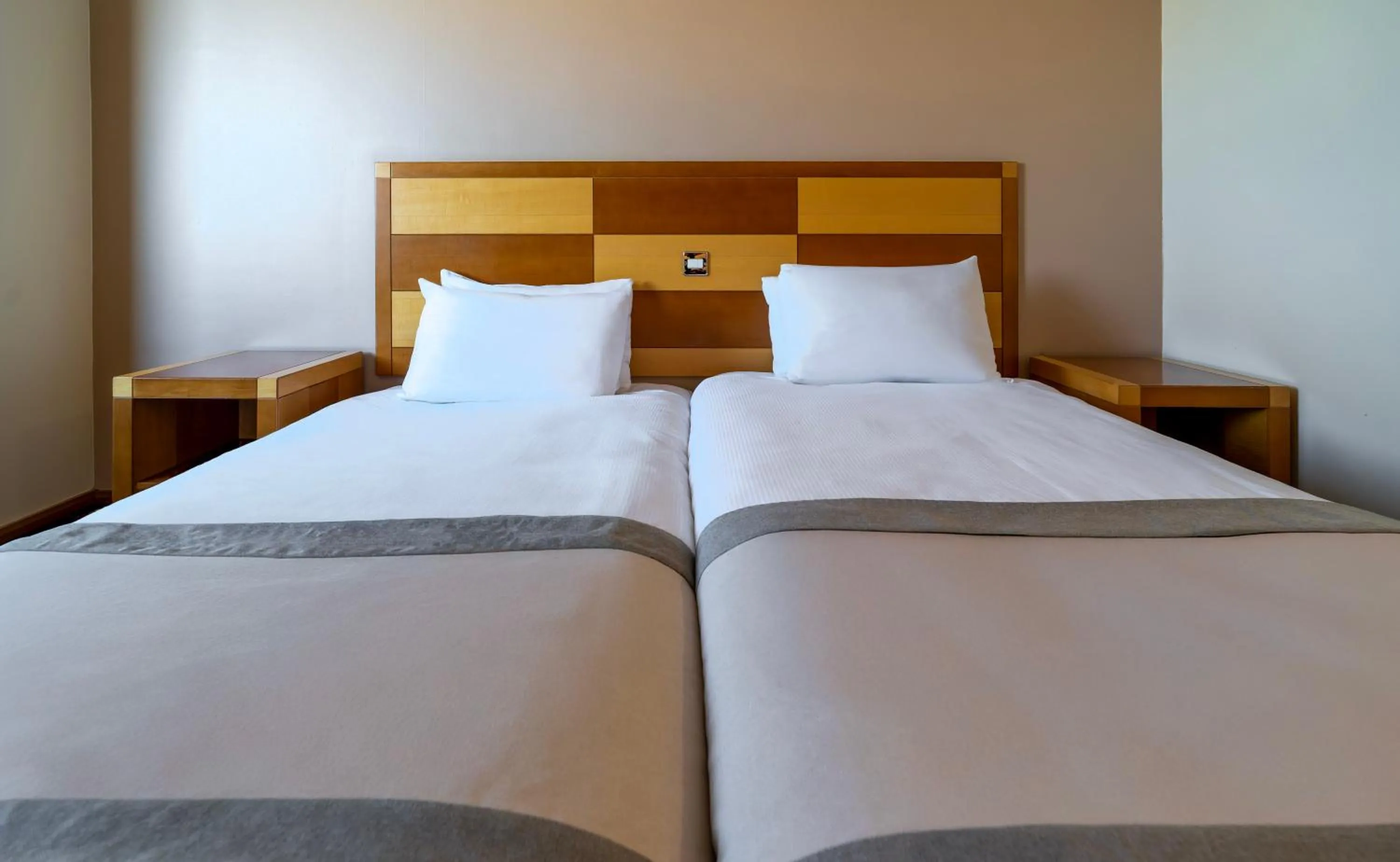 Bedroom, Bed in Grand Hotel Blackpool