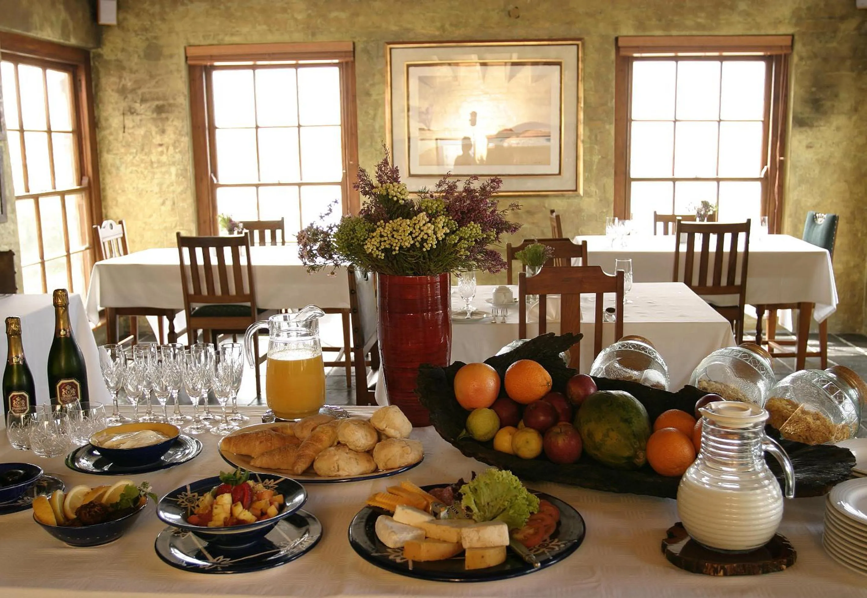 Buffet breakfast in Agulhas Country Lodge