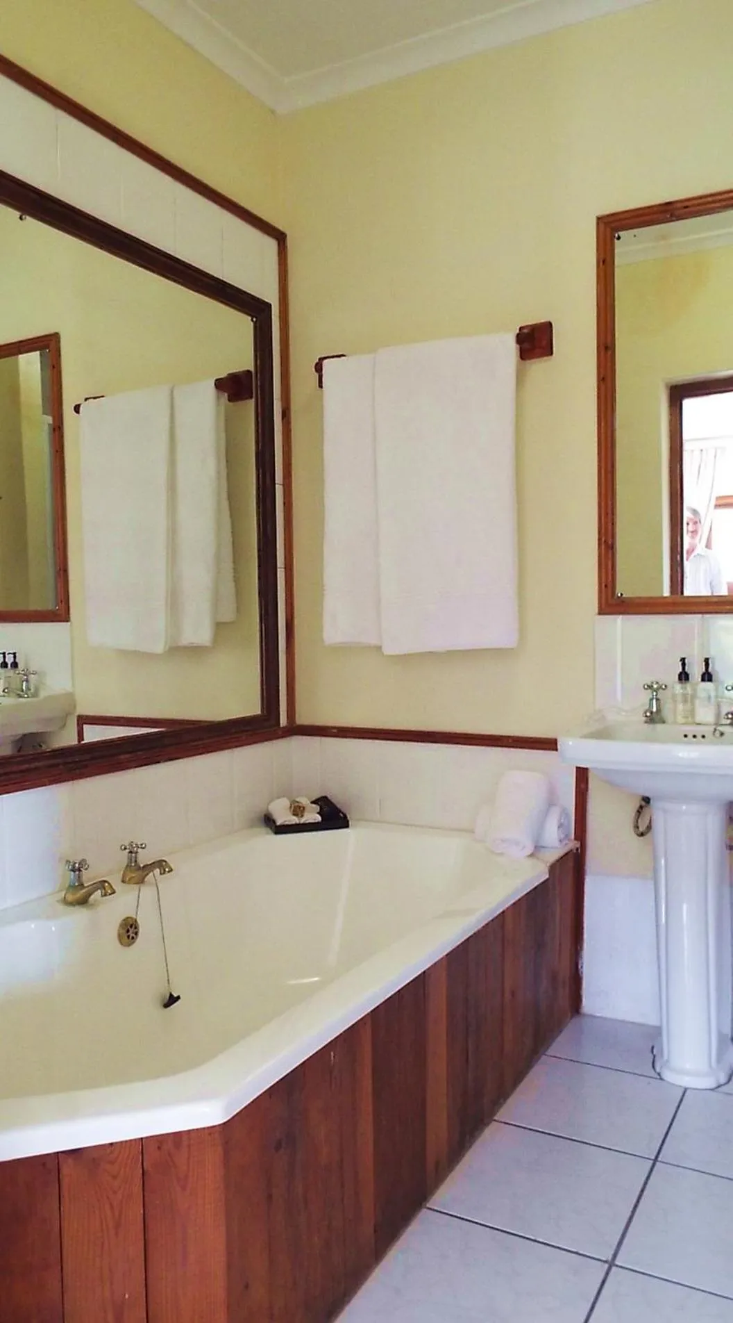Bathroom in Agulhas Country Lodge