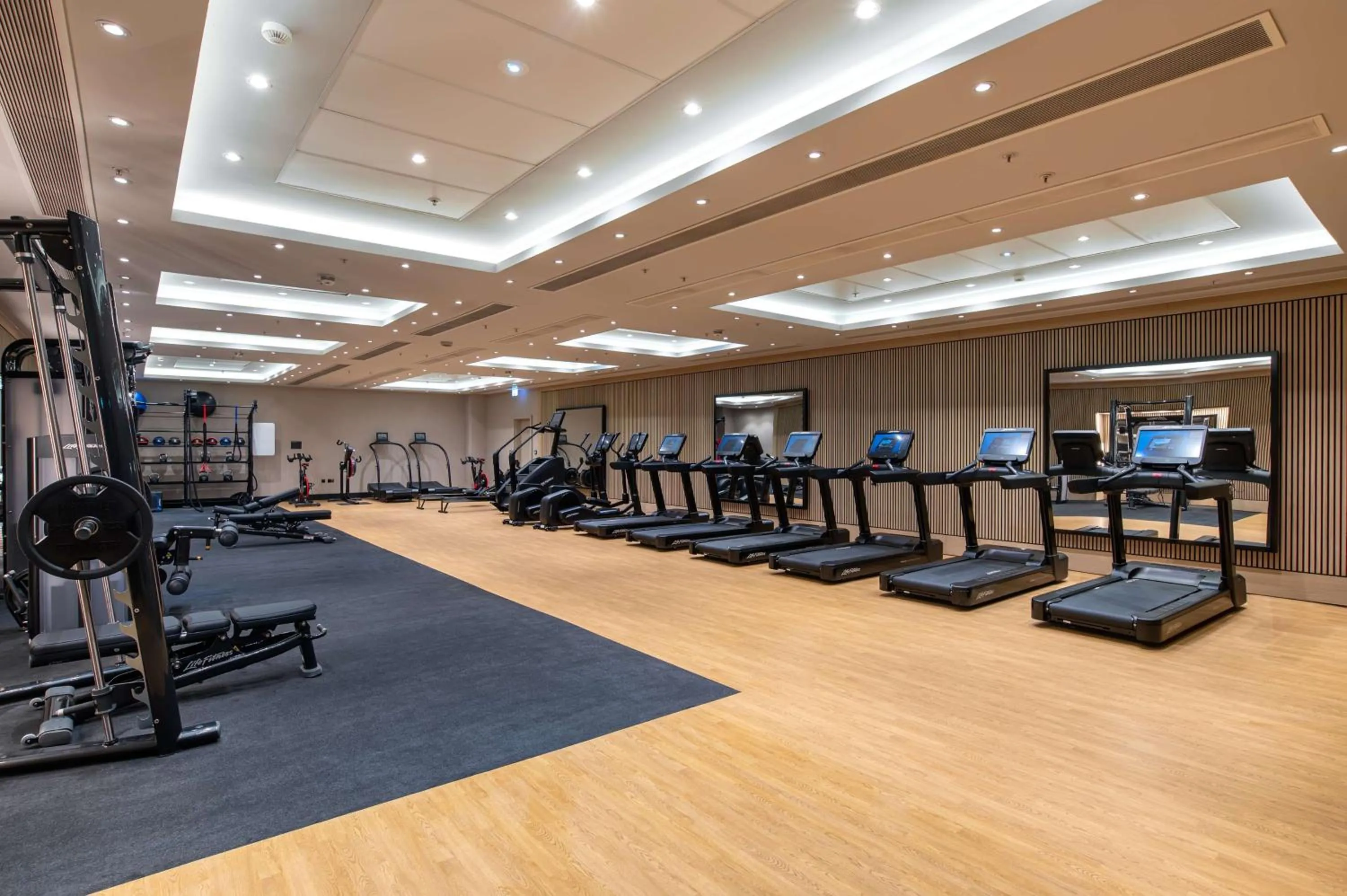 Fitness centre/facilities in Hilton London Metropole