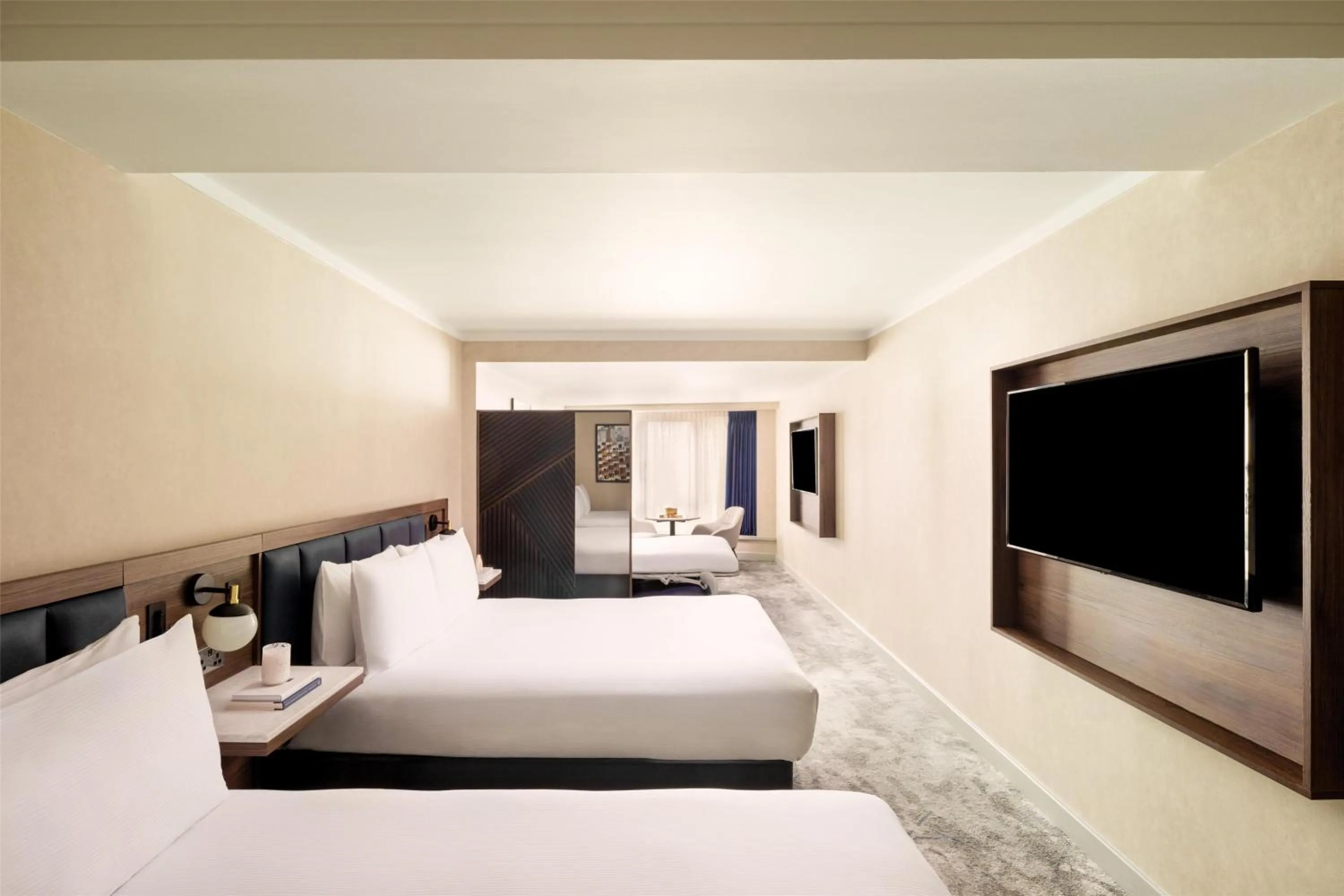 Bed in Hilton London Metropole