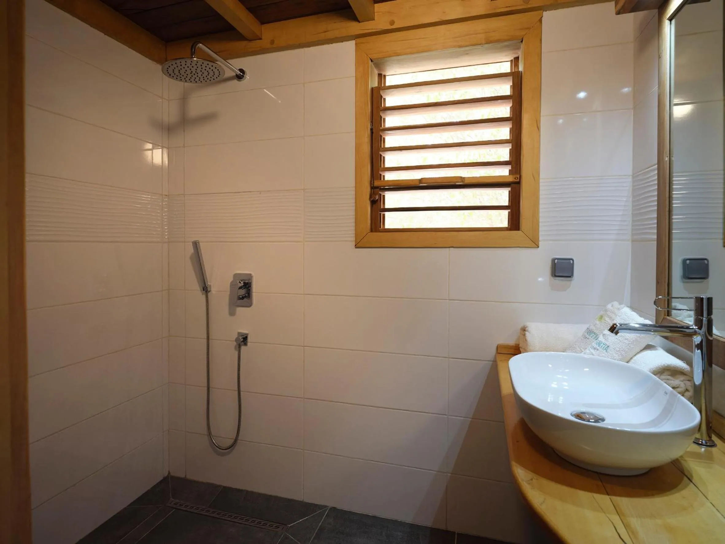 Bathroom in Antsanitia Resort