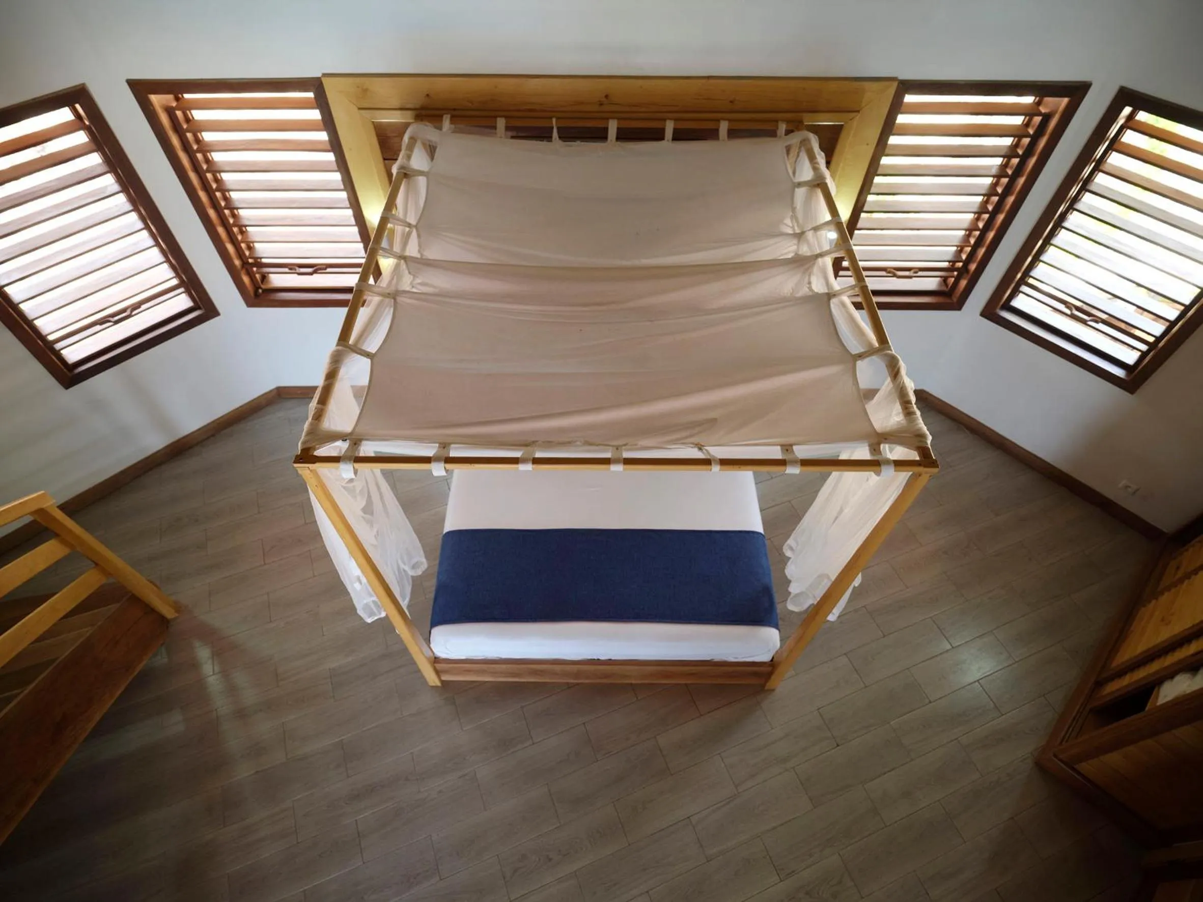 Photo of the whole room, Bed in Antsanitia Resort