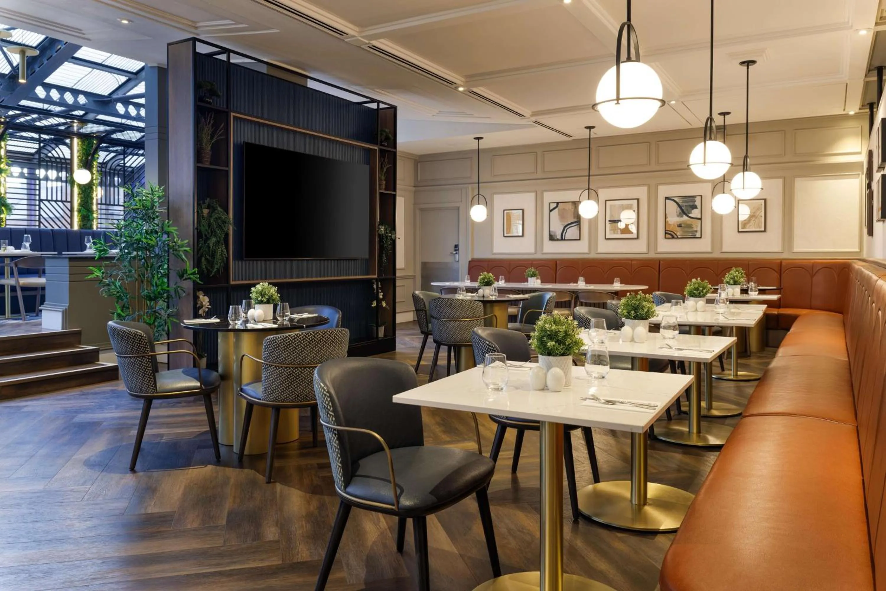 Restaurant/places to eat in Hilton Leeds City