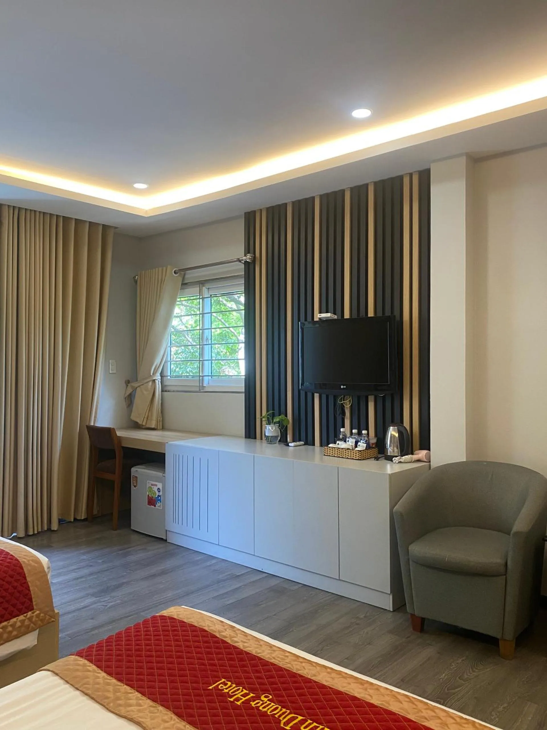 Bed in Binh Duong Resident Hotel