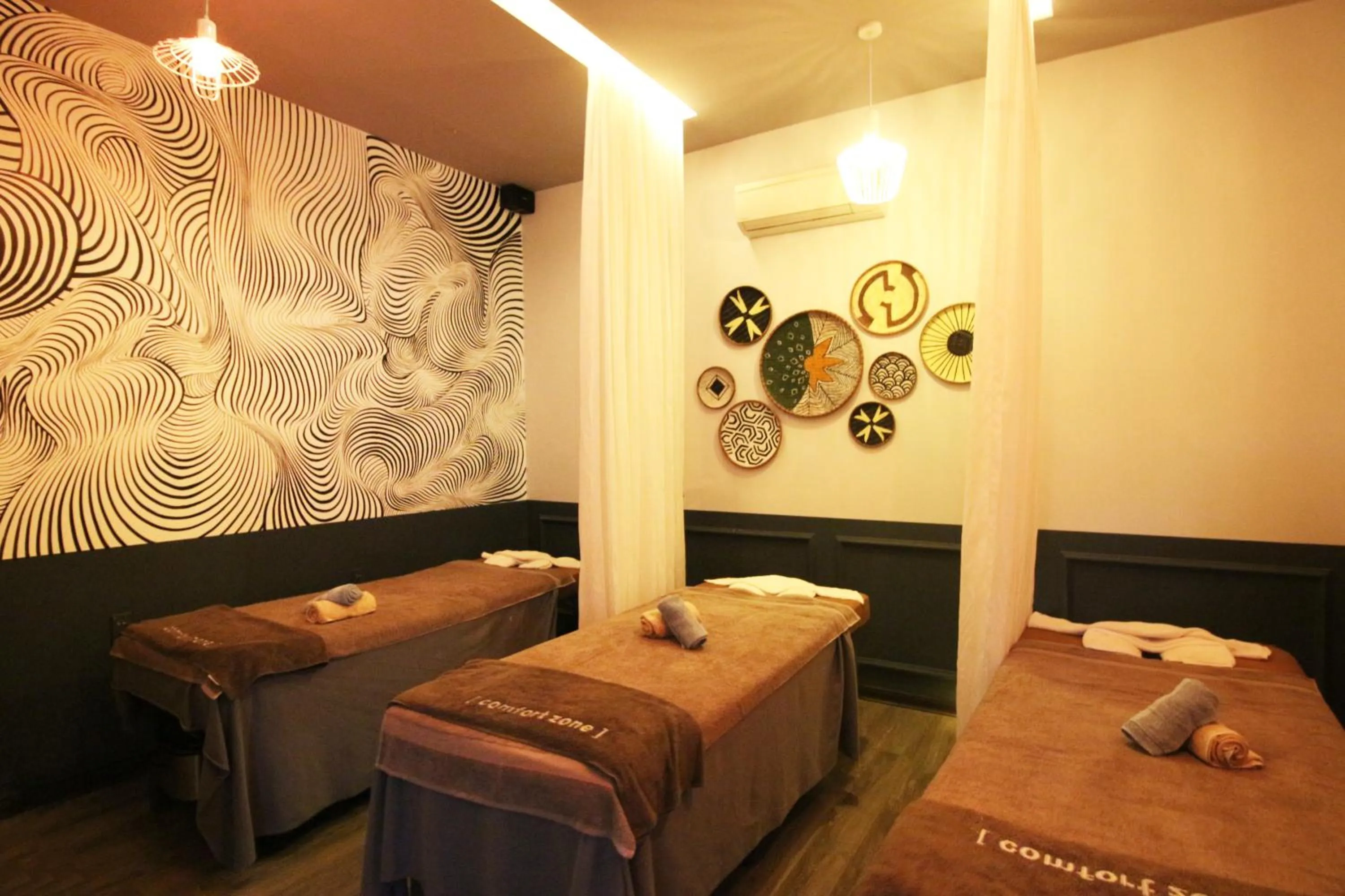 Massage, Bed in Binh Duong Resident Hotel