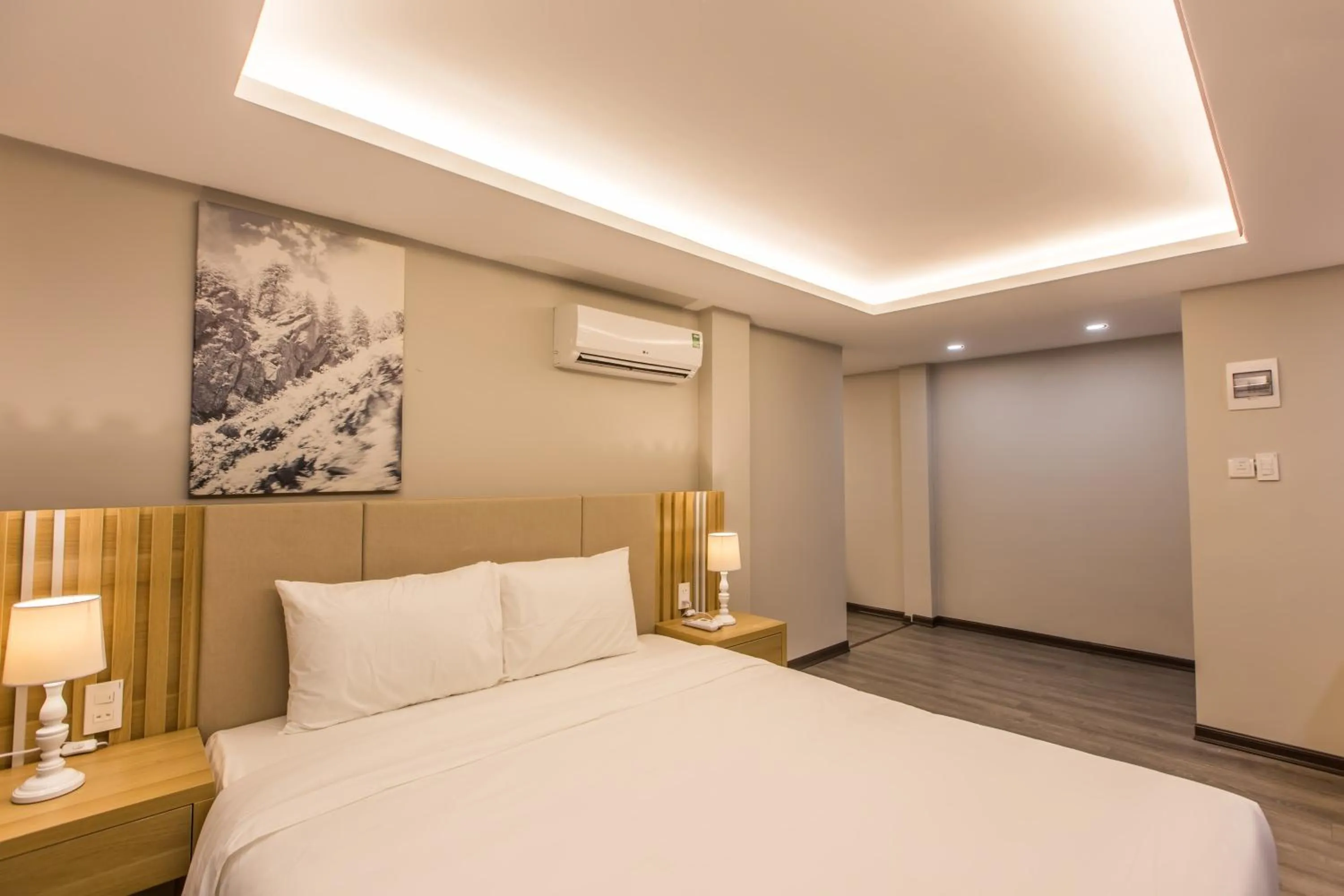 Family, Bed in Binh Duong Resident Hotel