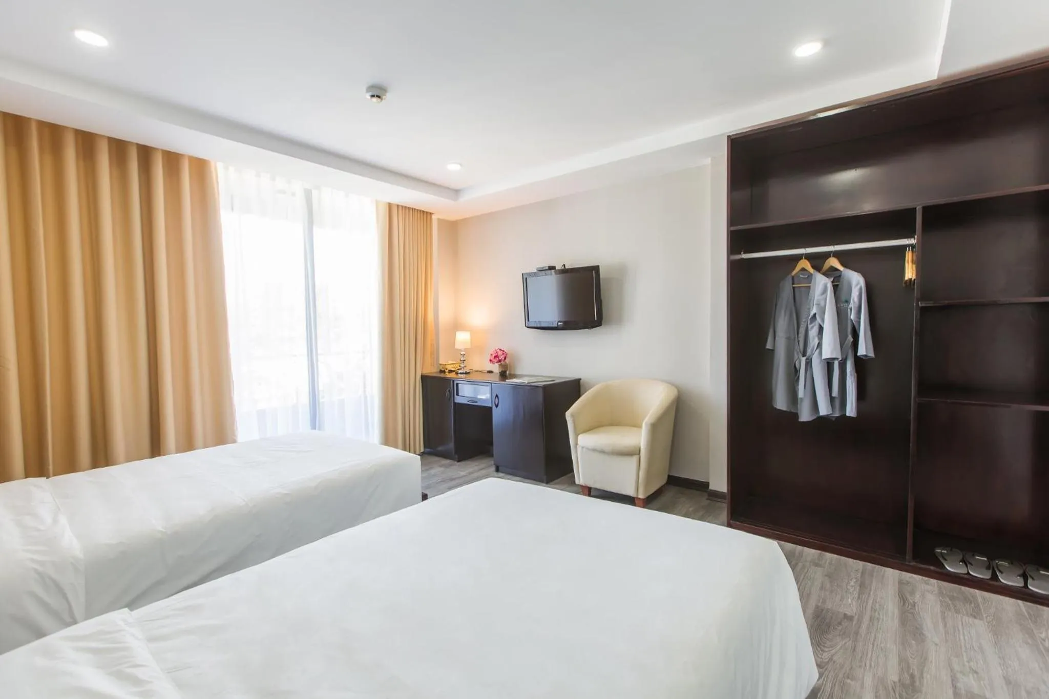 City view, Bed in Binh Duong Resident Hotel