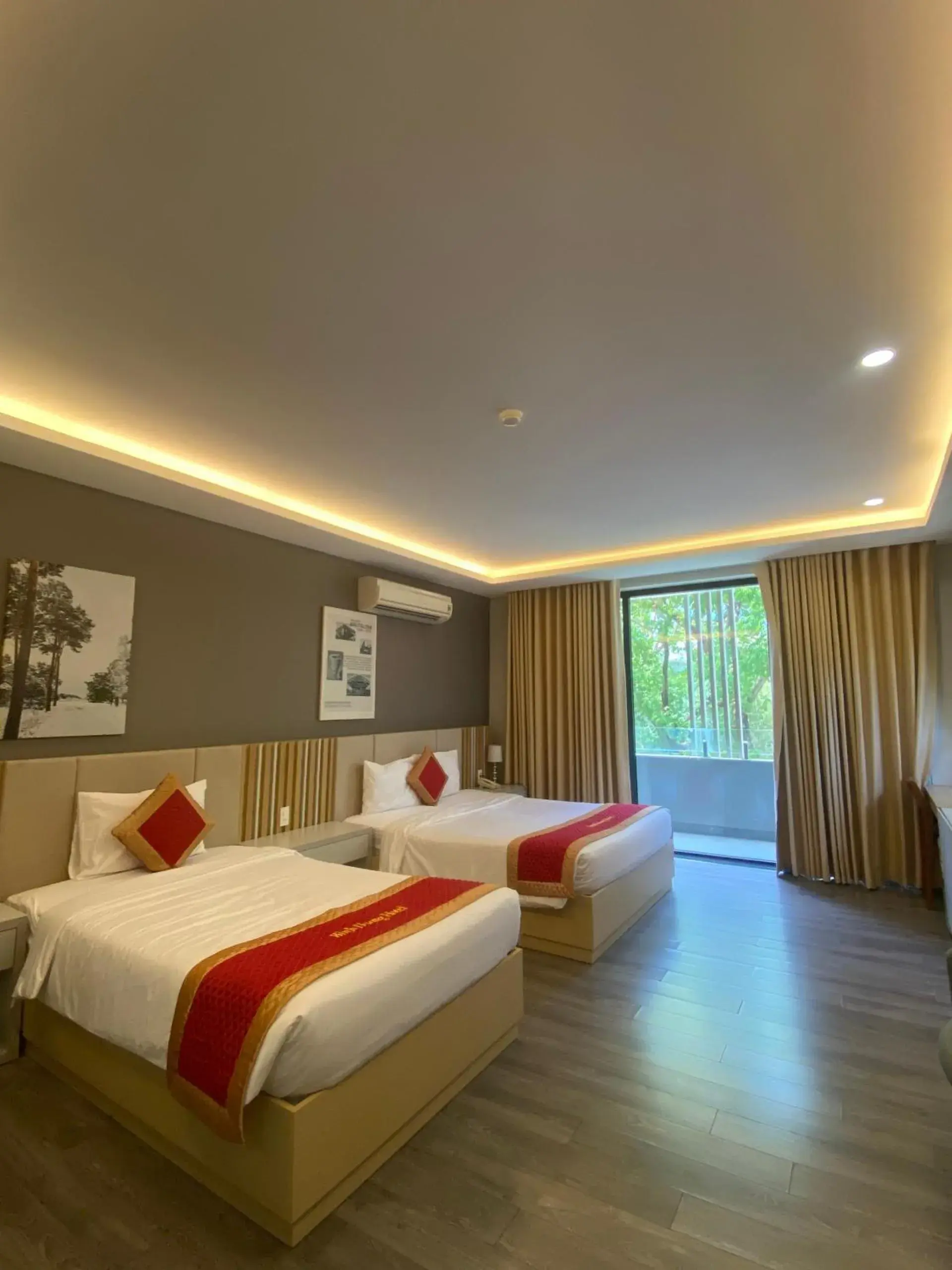 Superior Family Room in Binh Duong Resident Hotel Superior Family Room in Binh Duong Resident Hotel