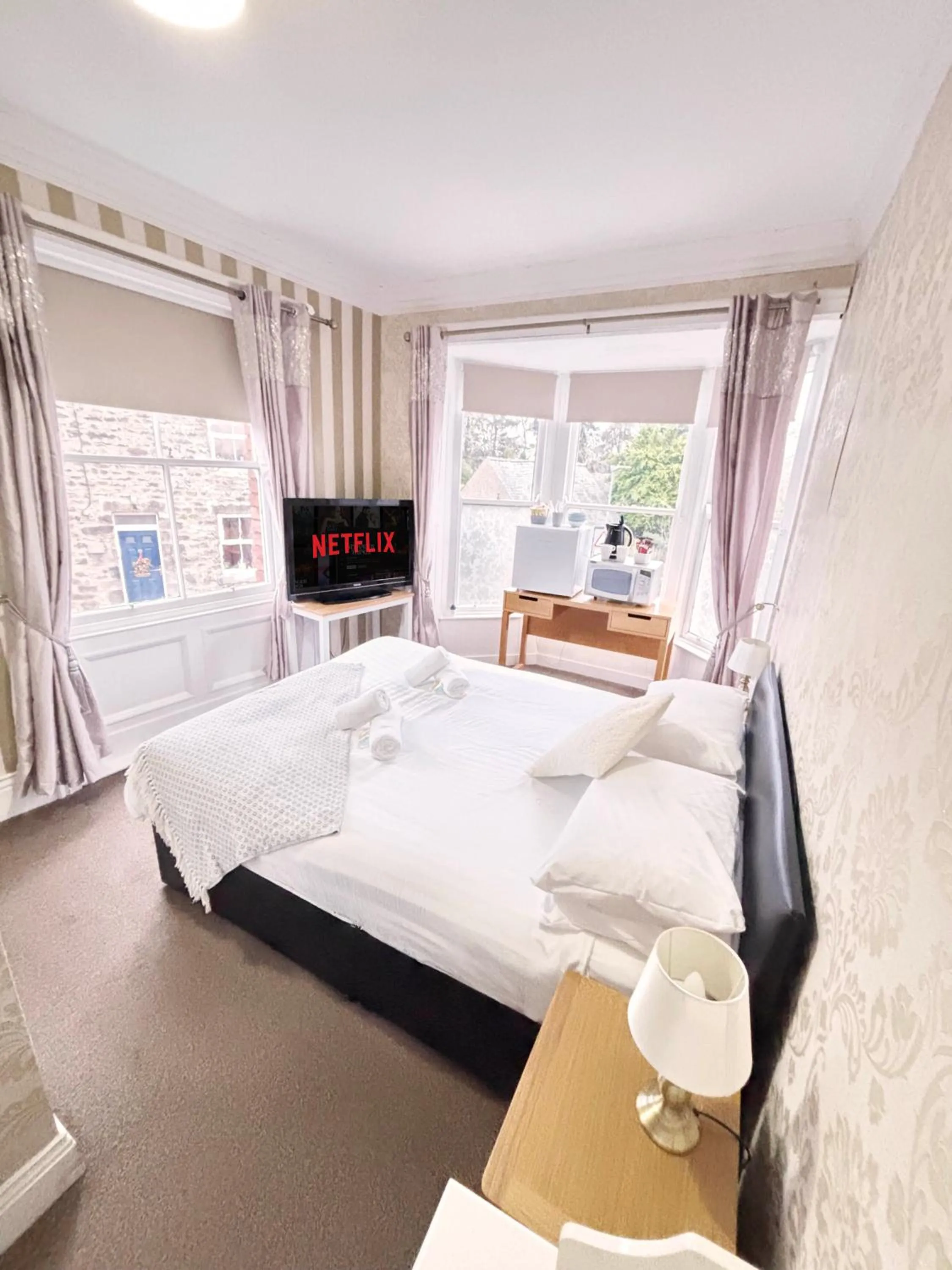 Bed in The Queens Arms Hotel Acomb